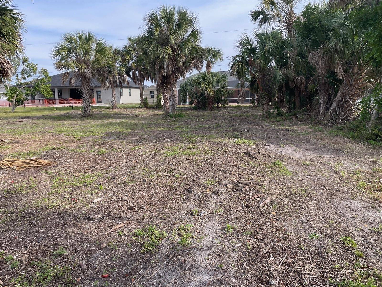 Port Charlotte, FL 33948,4376 FLAMINGO BLVD