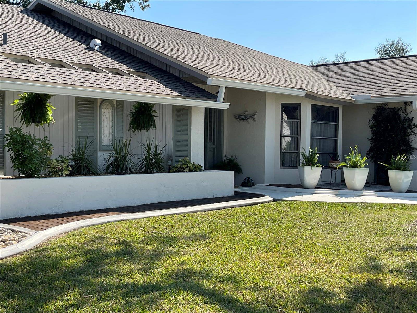 Venice, FL 34293,3202 MEADOW RUN DR