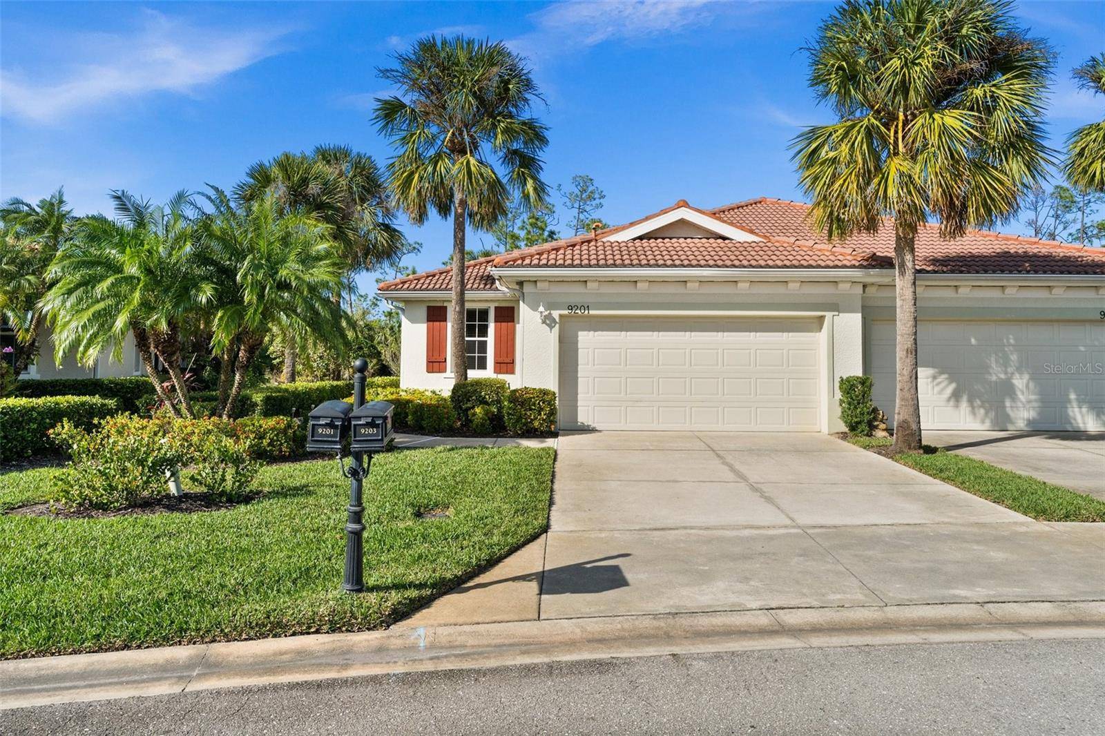Fort Myers, FL 33913,9201 AVIANO DR