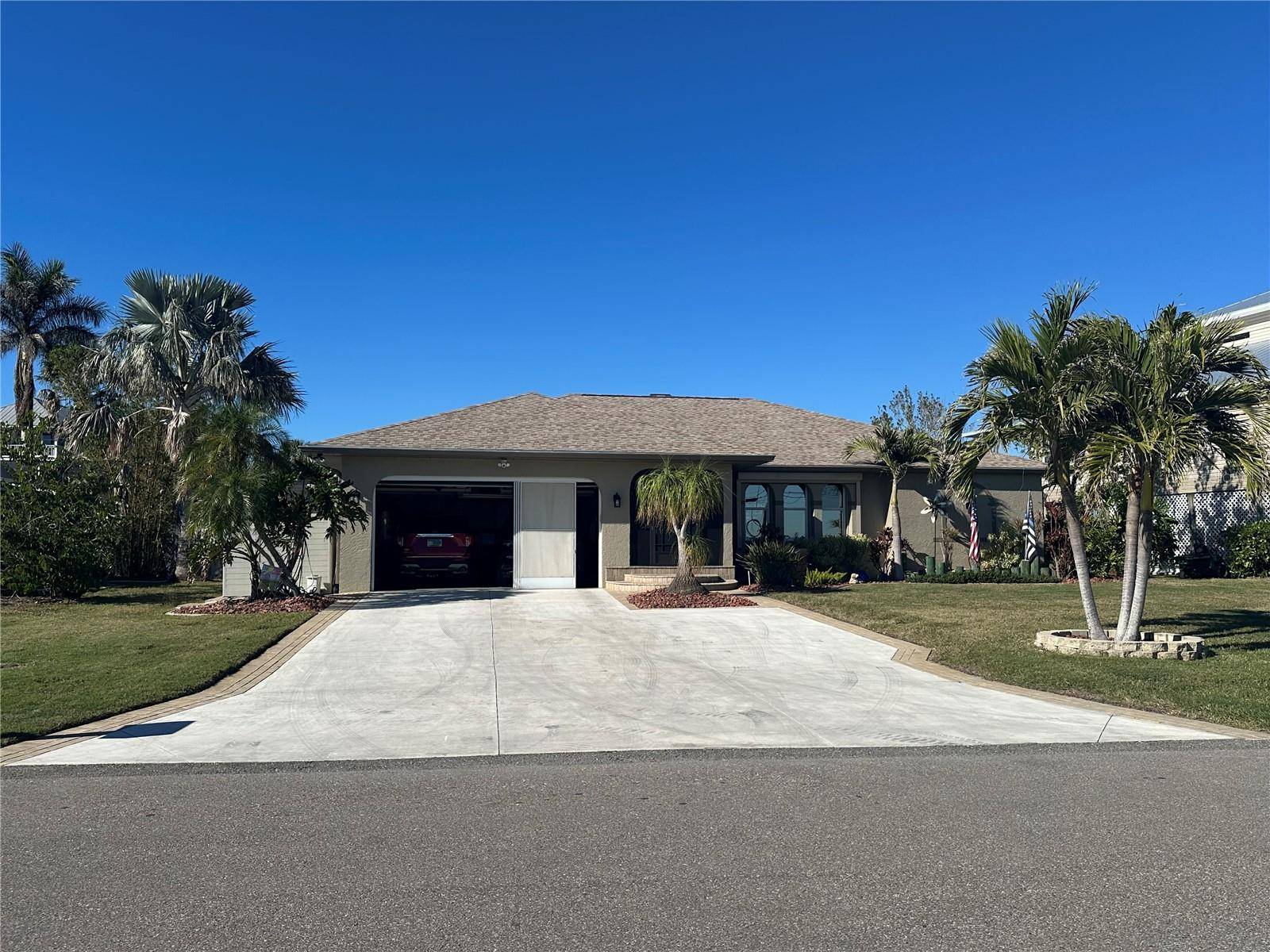 Punta Gorda, FL 33983,3761 PEACE RIVER DR