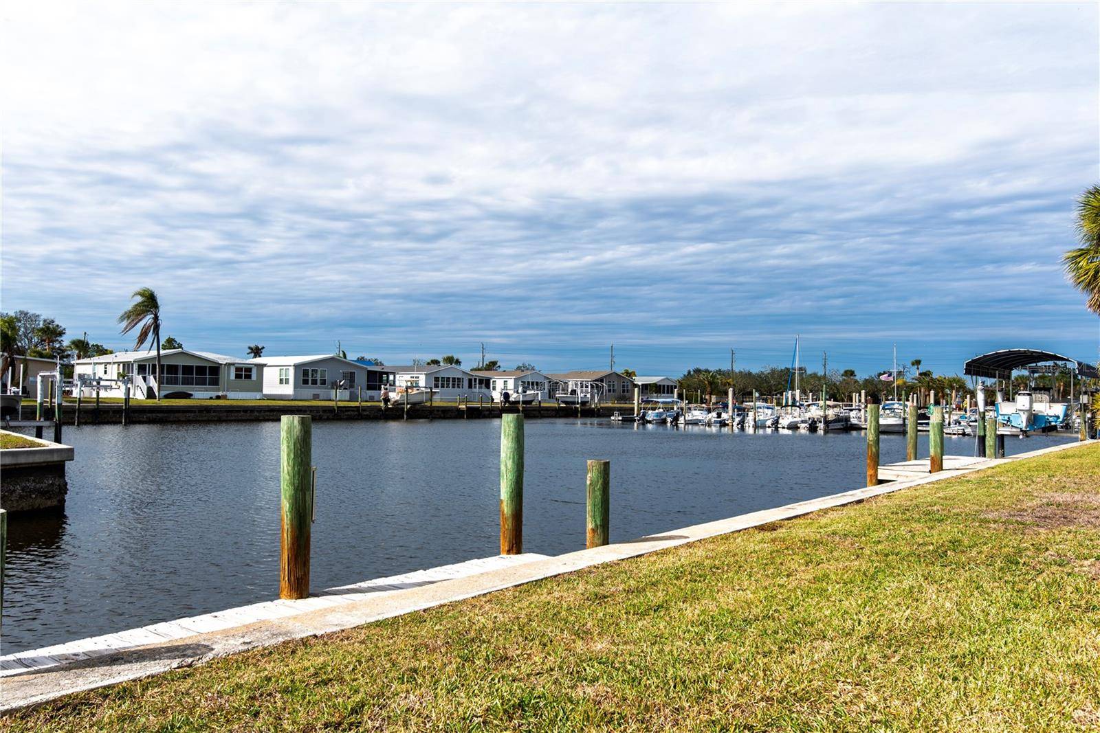 Punta Gorda, FL 33950,37 EMDEN CIR