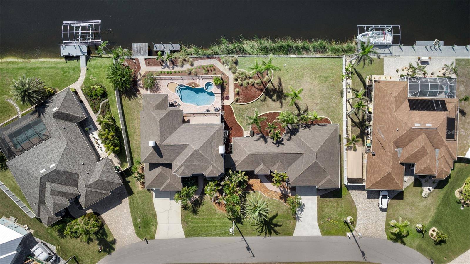 Port Charlotte, FL 33981,9458 SNAPPER CIR