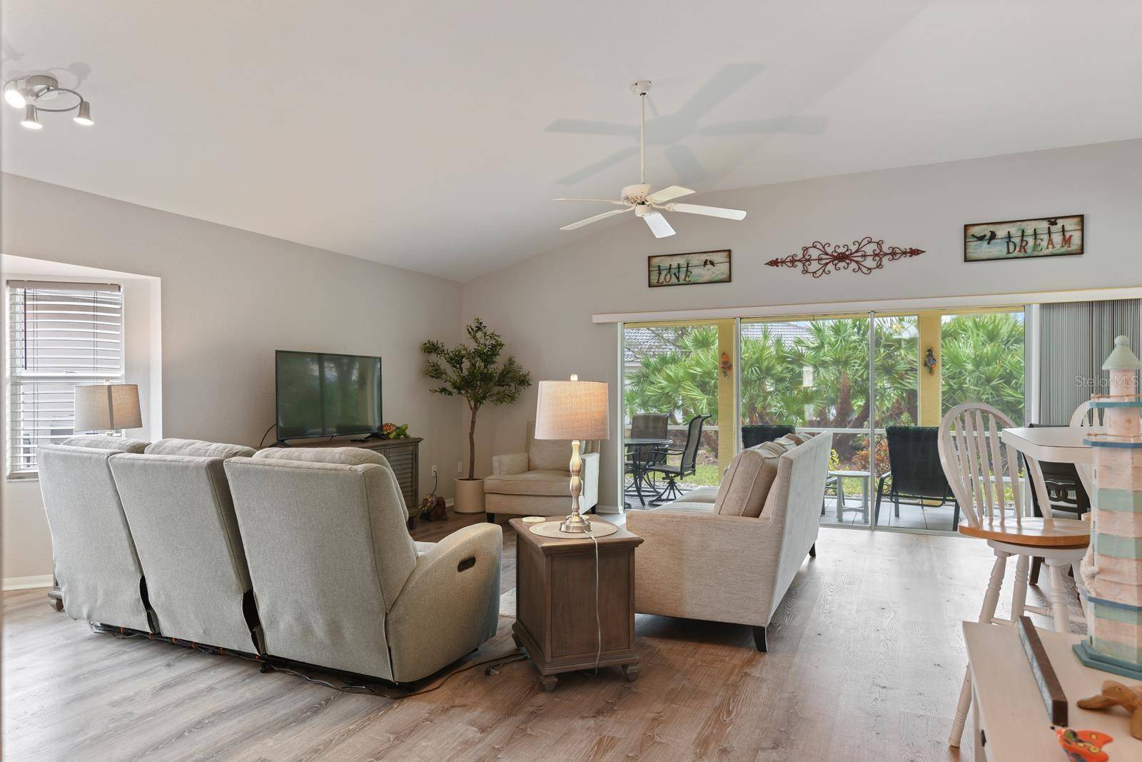 Punta Gorda, FL 33955,3985 CAPE COLE BLVD
