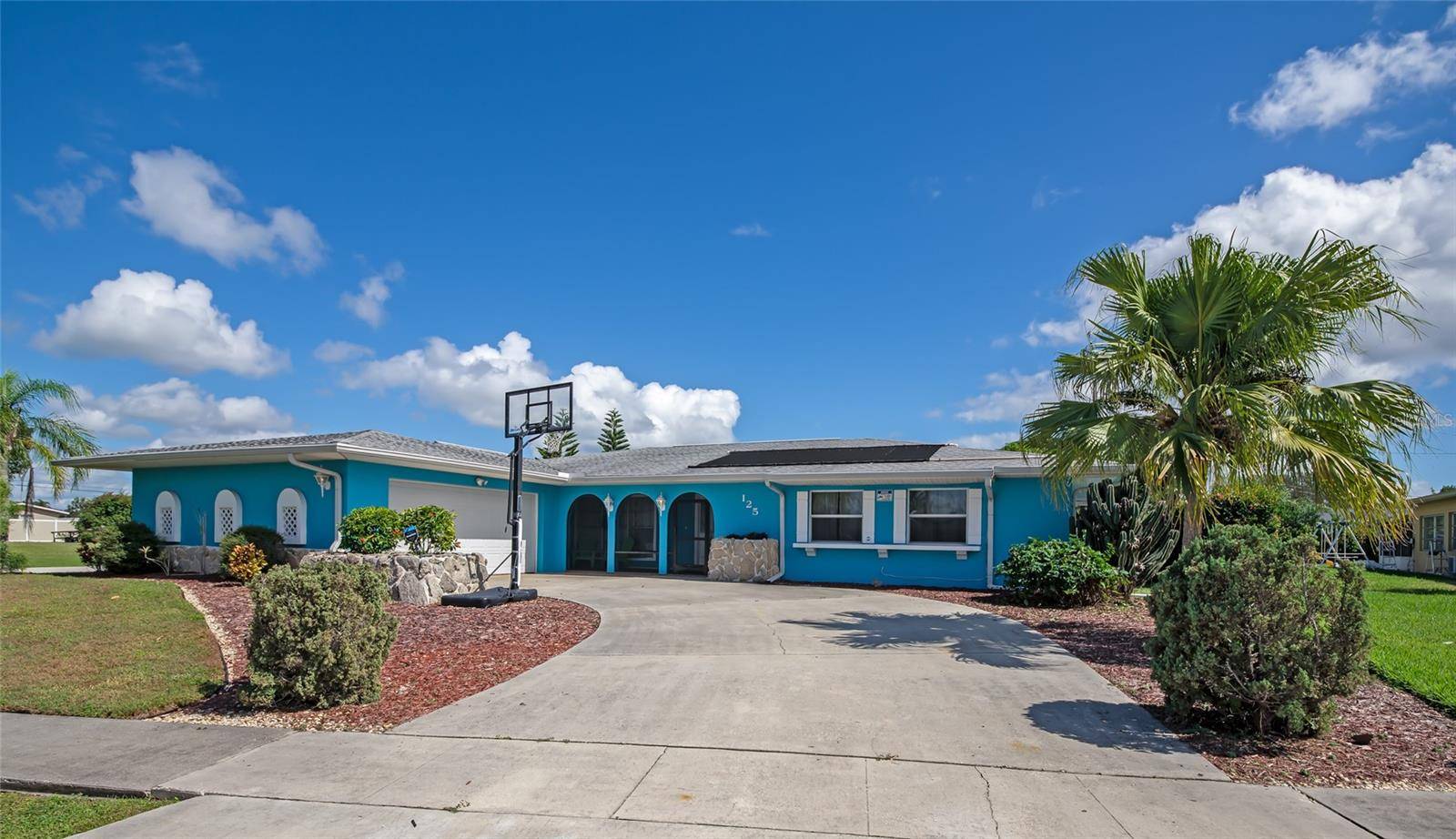 Port Charlotte, FL 33952,125 SEVERIN RD SE
