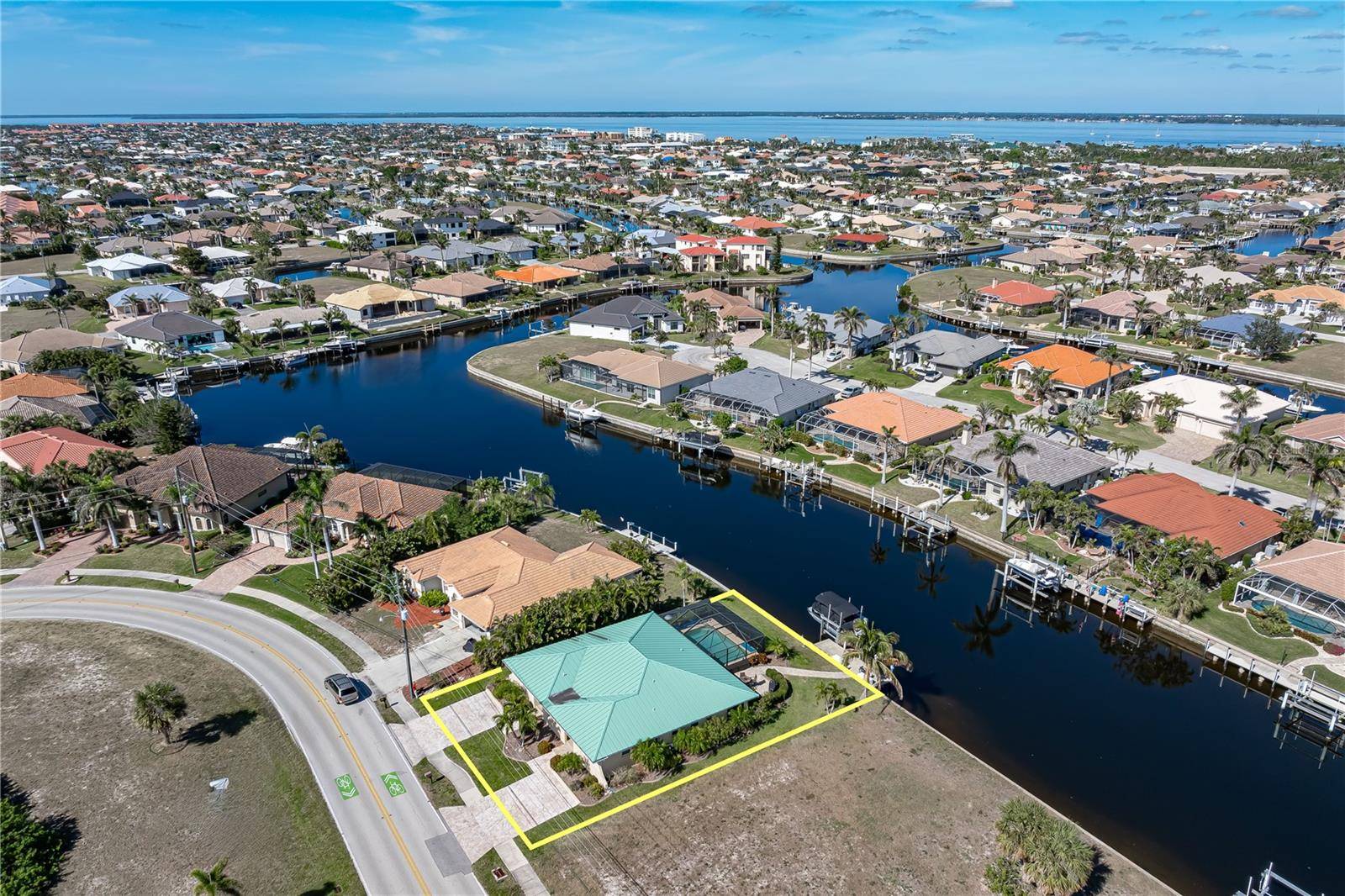 Punta Gorda, FL 33950,2334 MAGDALINA DR