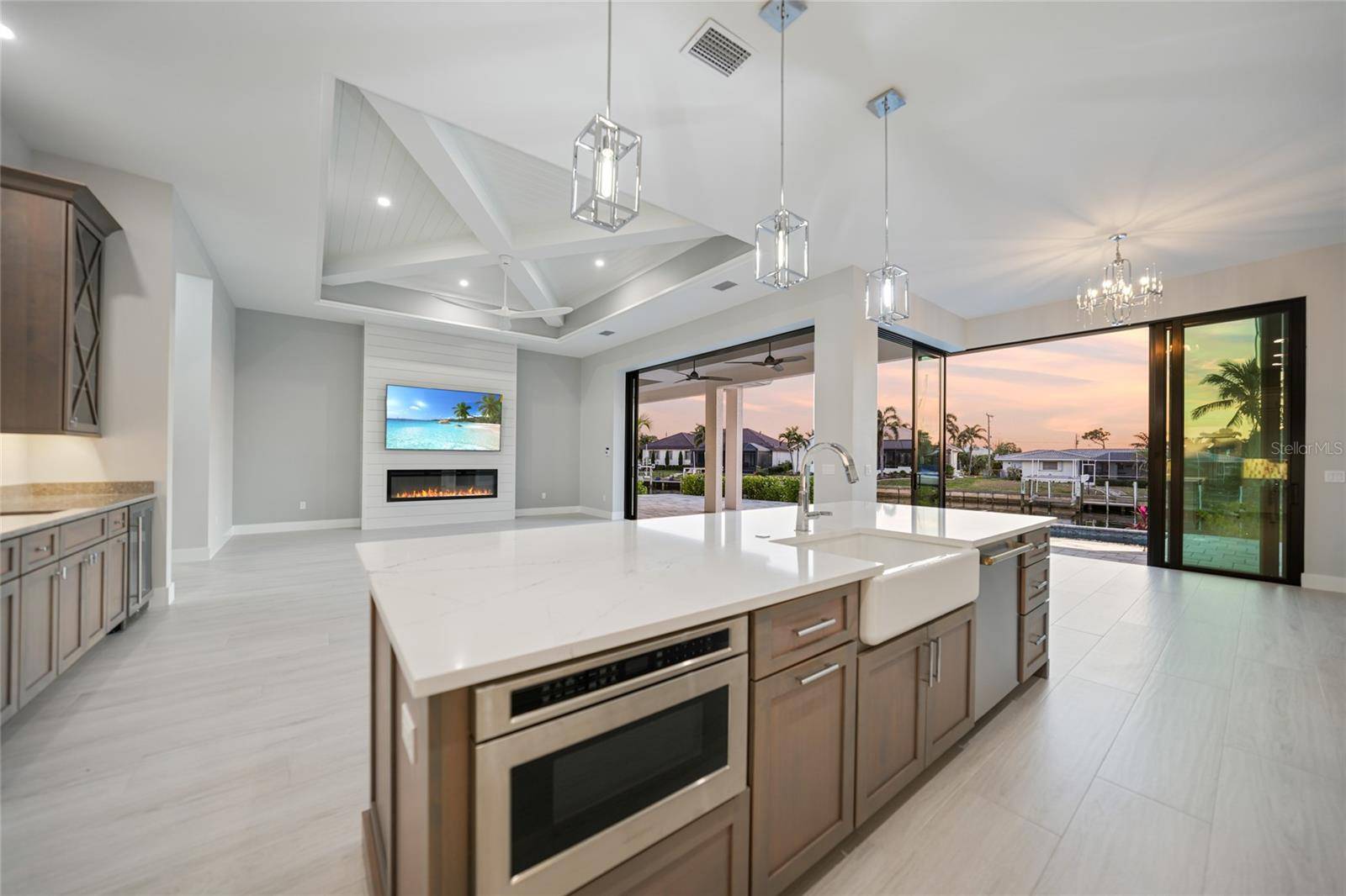 Punta Gorda, FL 33950,183 MARIA CT