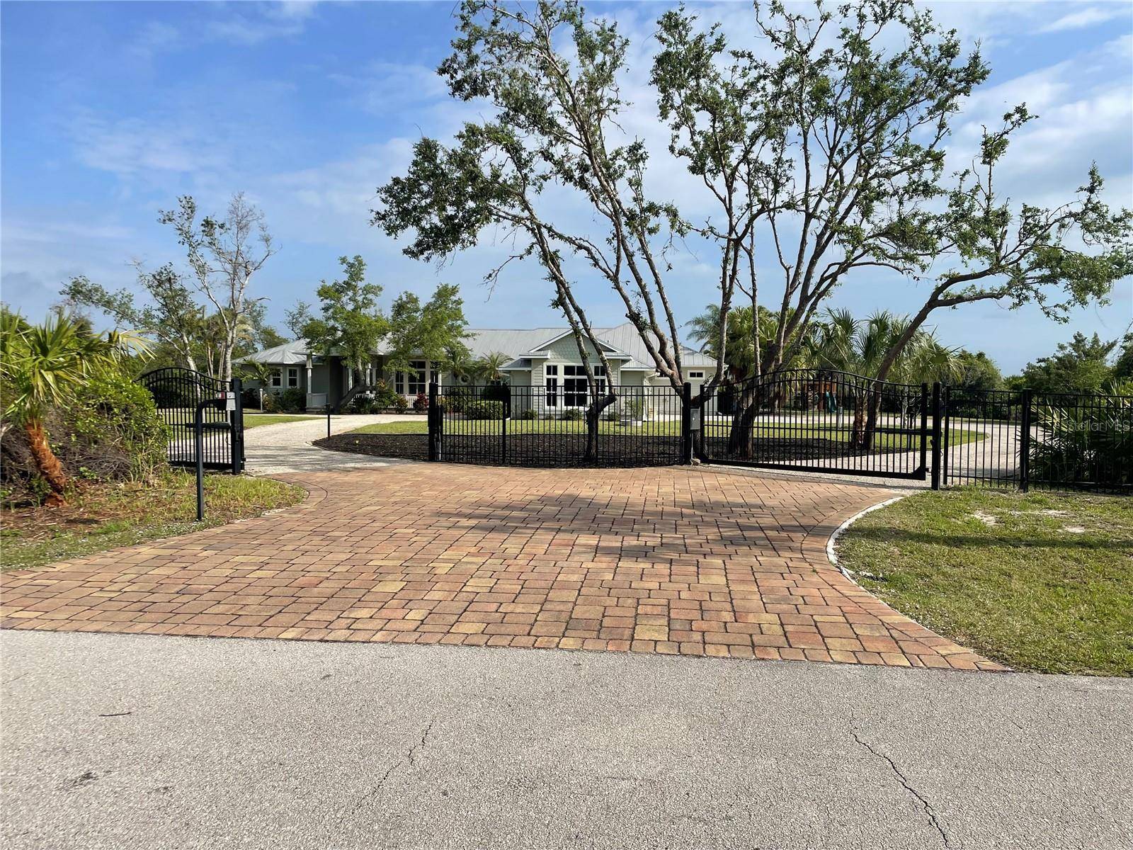 Punta Gorda, FL 33983,27320 EGRET PL