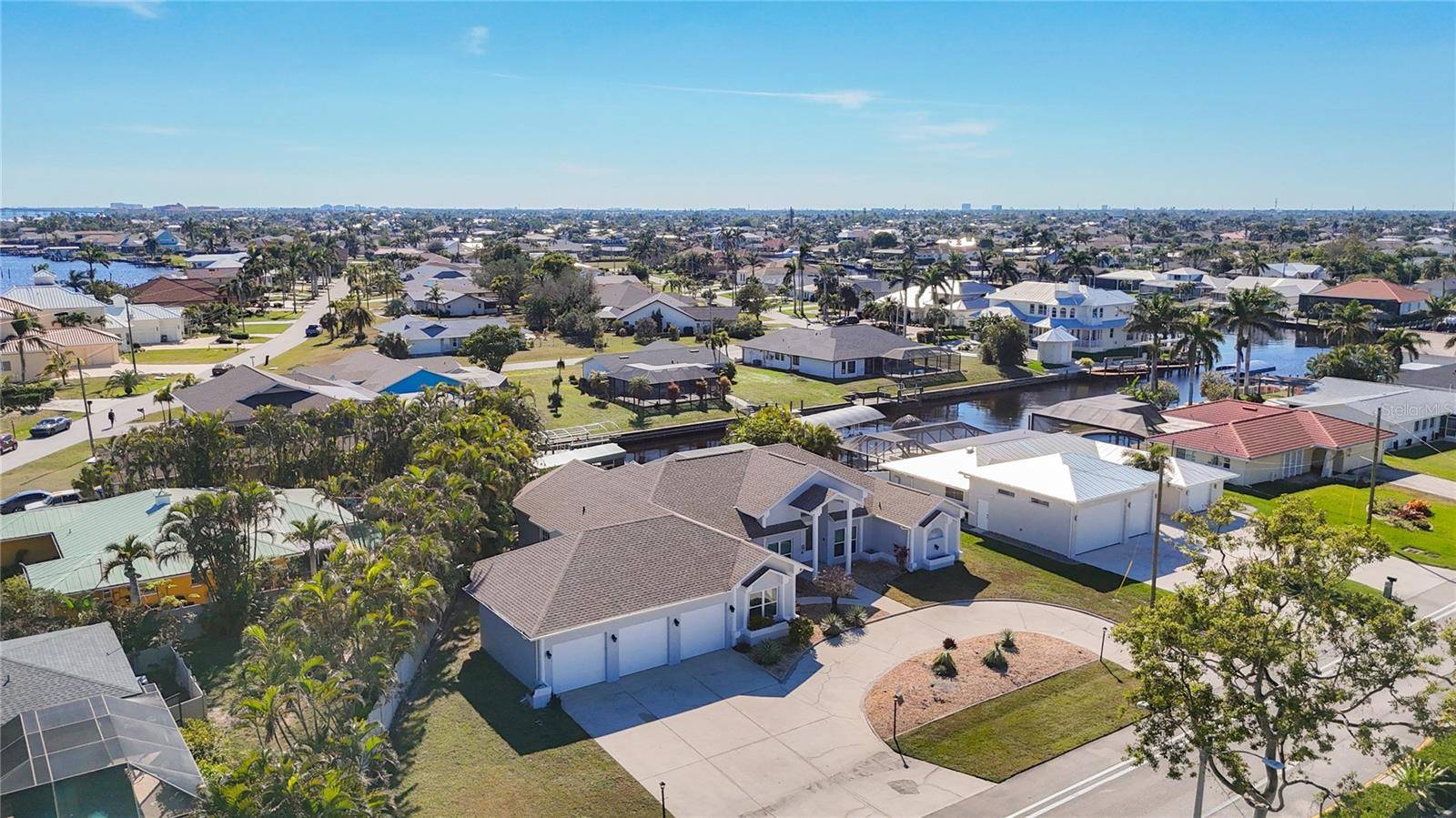 Cape Coral, FL 33904,2124 CORNWALLIS Pkwy
