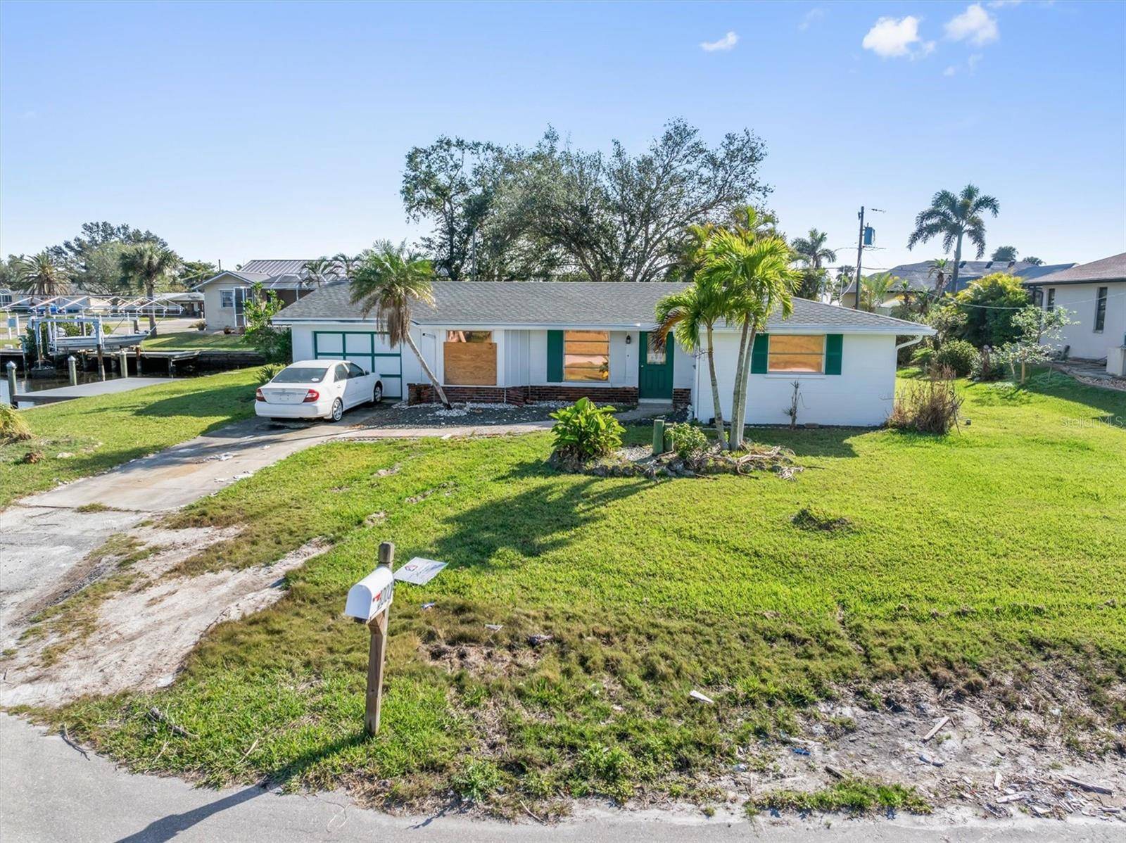 Punta Gorda, FL 33950,3000 WISTERIA PL