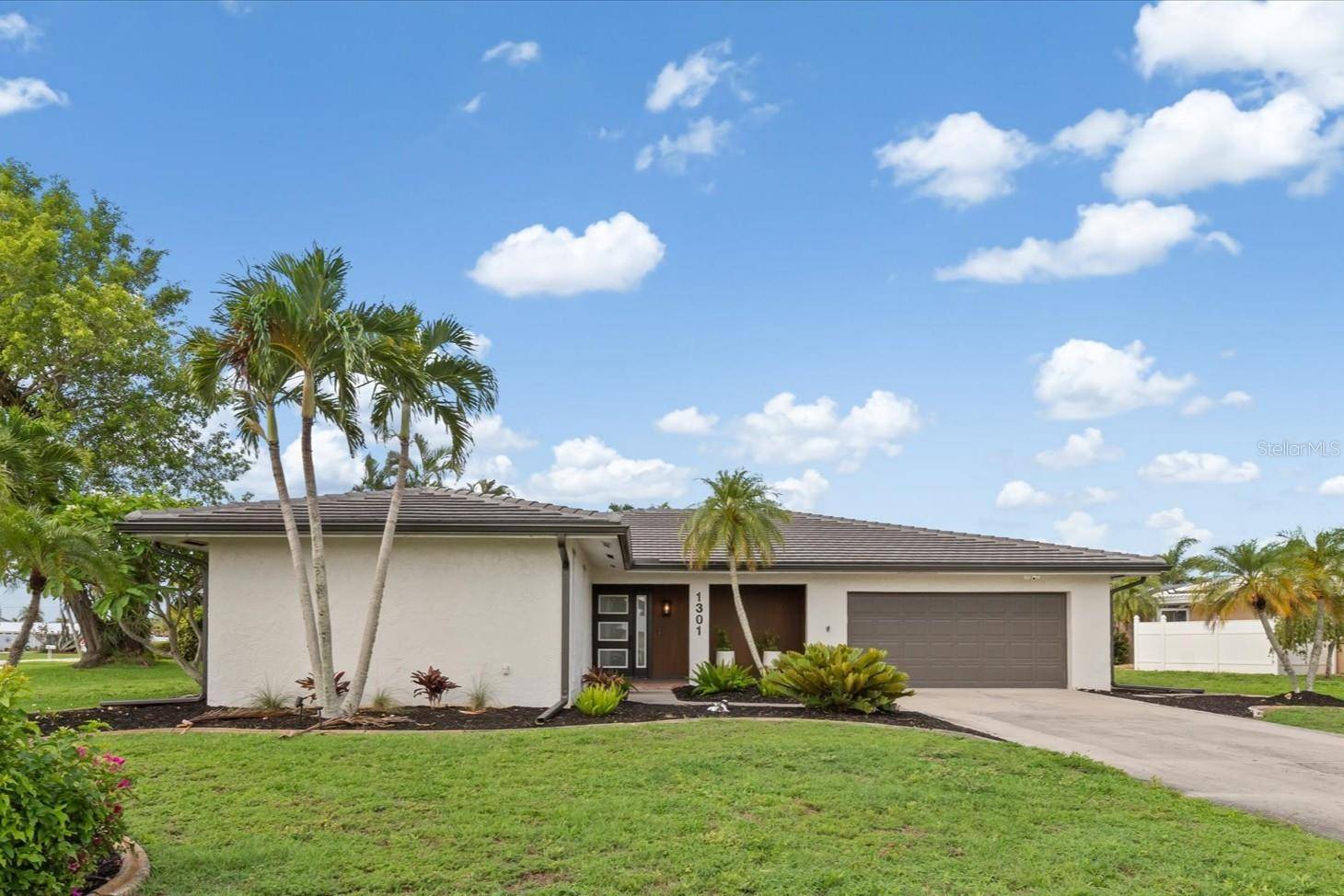 Punta Gorda, FL 33950,1301 APPIAN DR