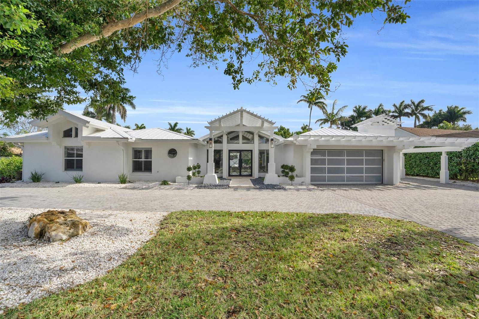 Naples, FL 34103,645 PARK SHORE DR