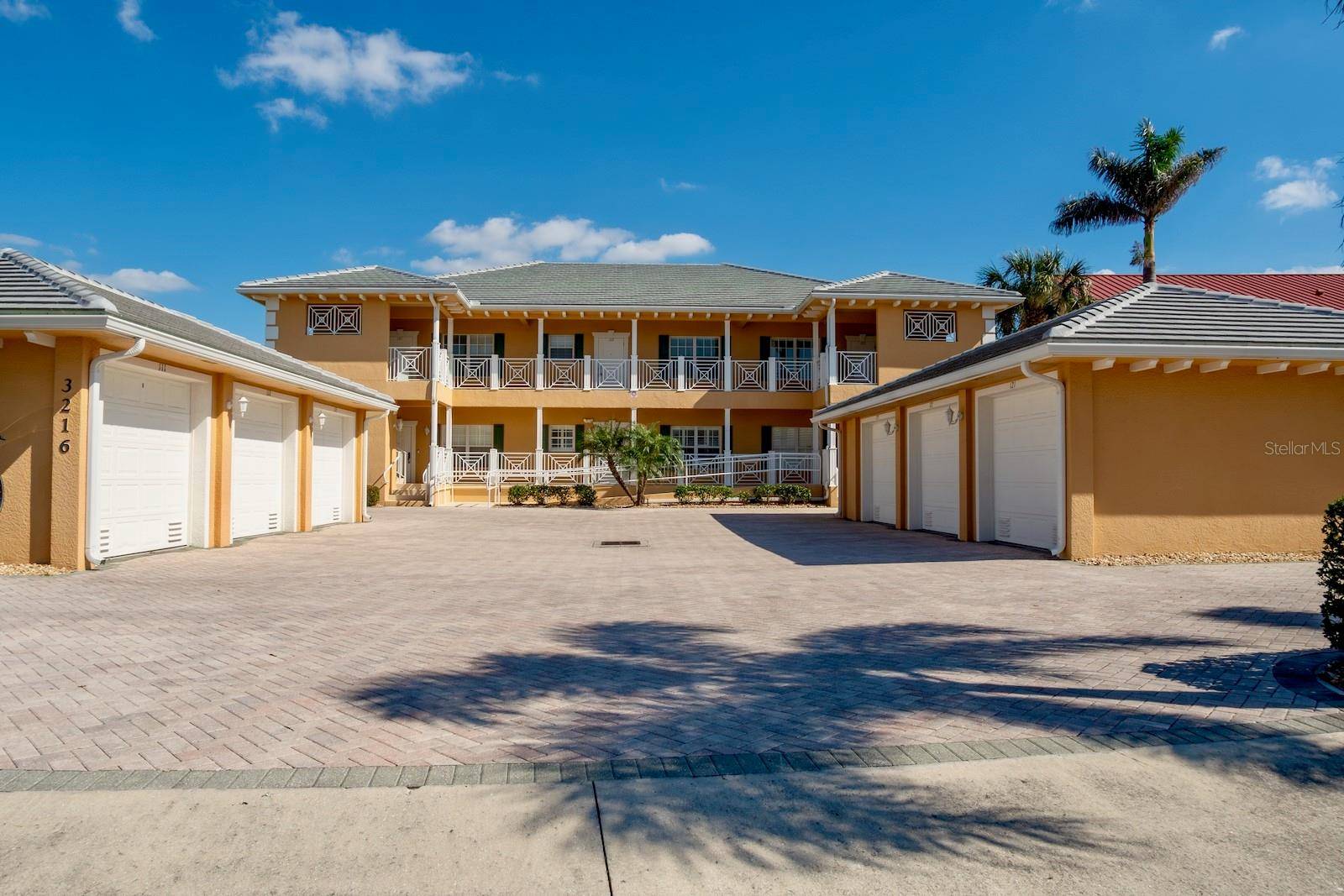 Punta Gorda, FL 33950,3216 PURPLE MARTIN DR #121