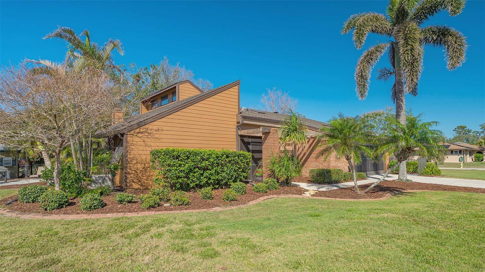 Port Charlotte, FL 33952,1525 HINTON ST