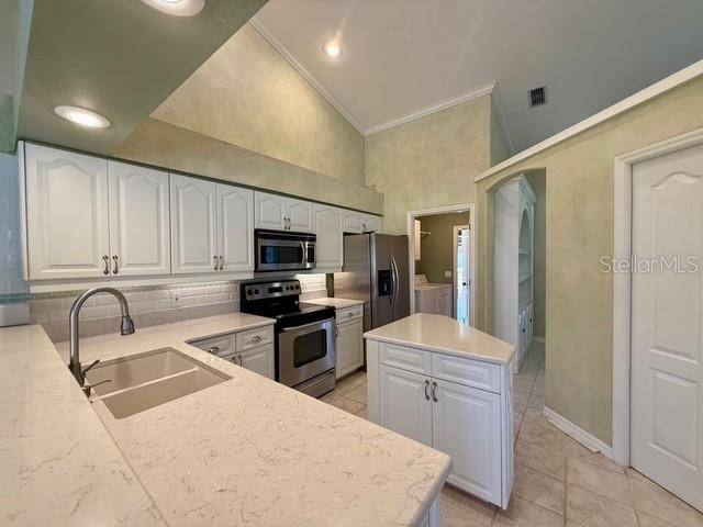 Rotonda West, FL 33947,48 LONG MEADOW CT