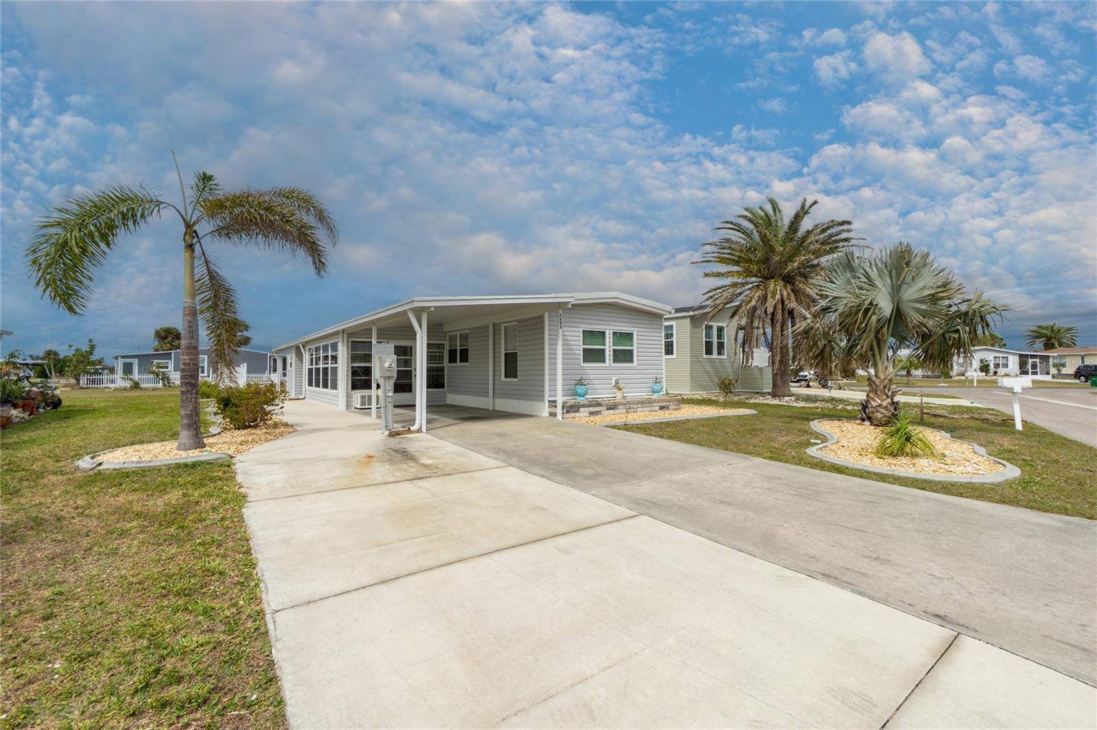 Port Charlotte, FL 33981,7393 LONGMONT LN