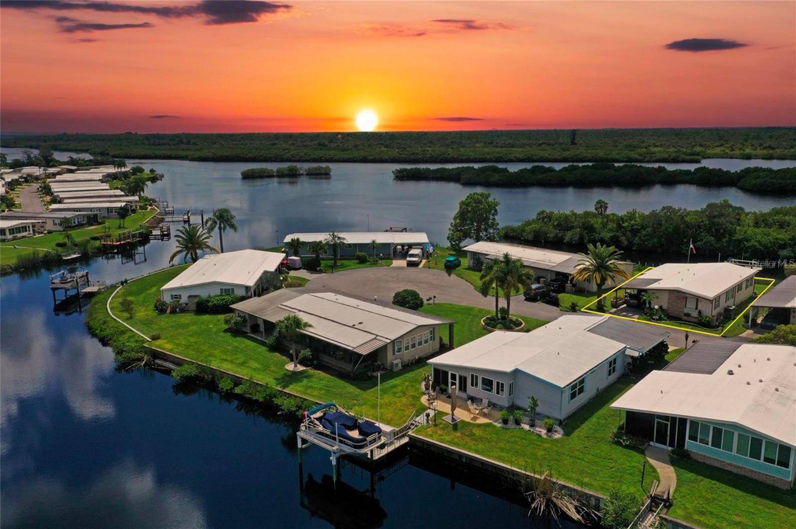 North Port, FL 34287,107 LAZY RIVER RD