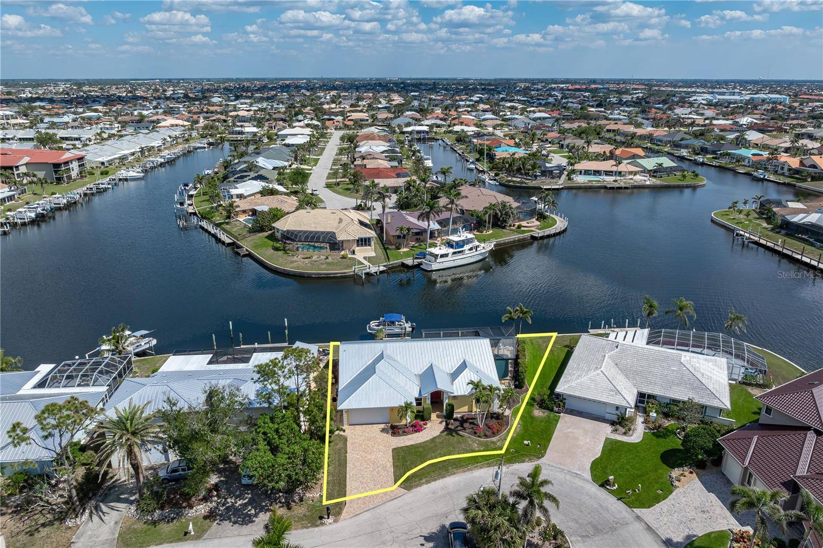 Punta Gorda, FL 33950,258 VENEZIA CT