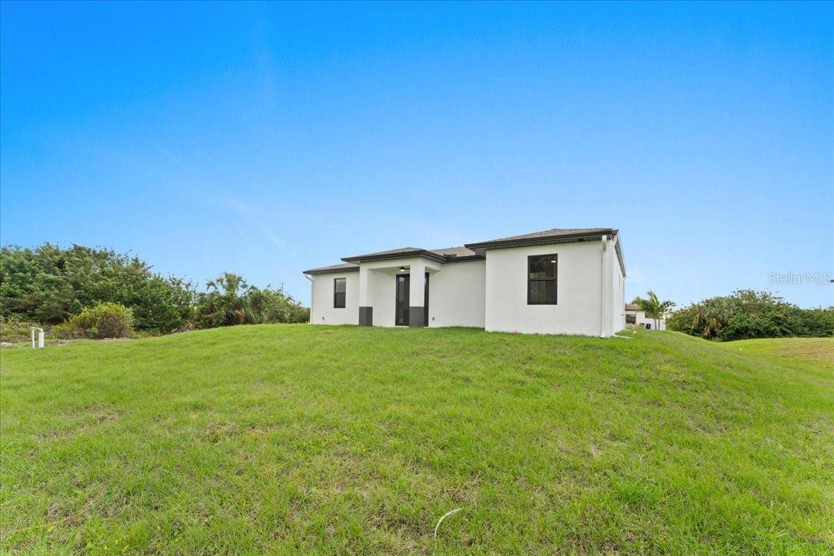 Lehigh Acres, FL 33974,469 PETITE AVE