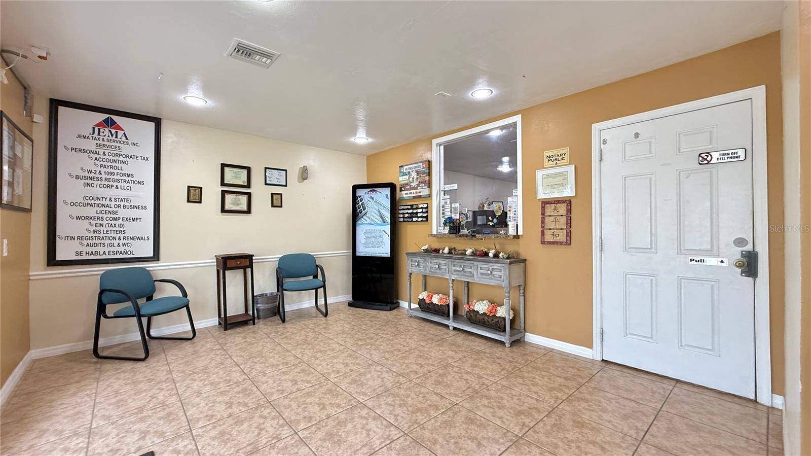 Lehigh Acres, FL 33971,4503 LEE BLVD