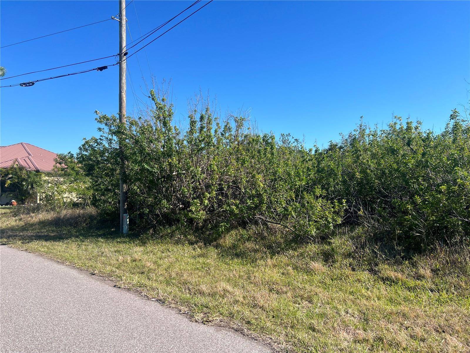 Port Charlotte, FL 33981,14464 EDNA CIR