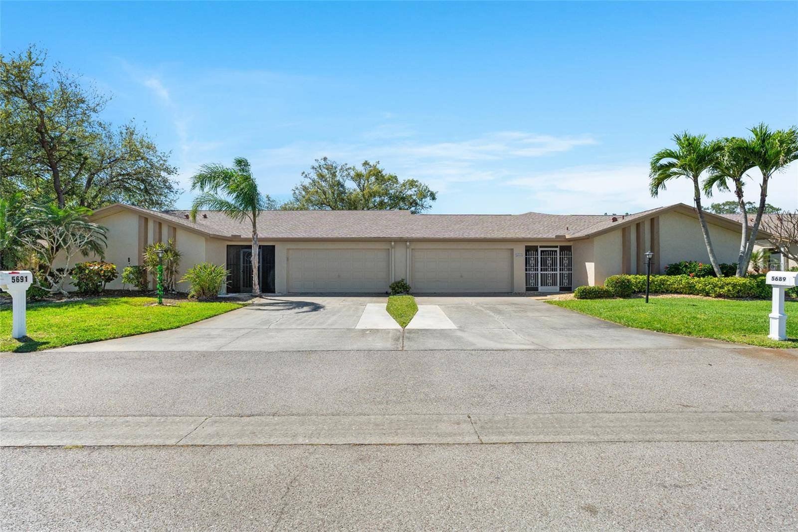 Fort Myers, FL 33919,5689 BALKAN CT