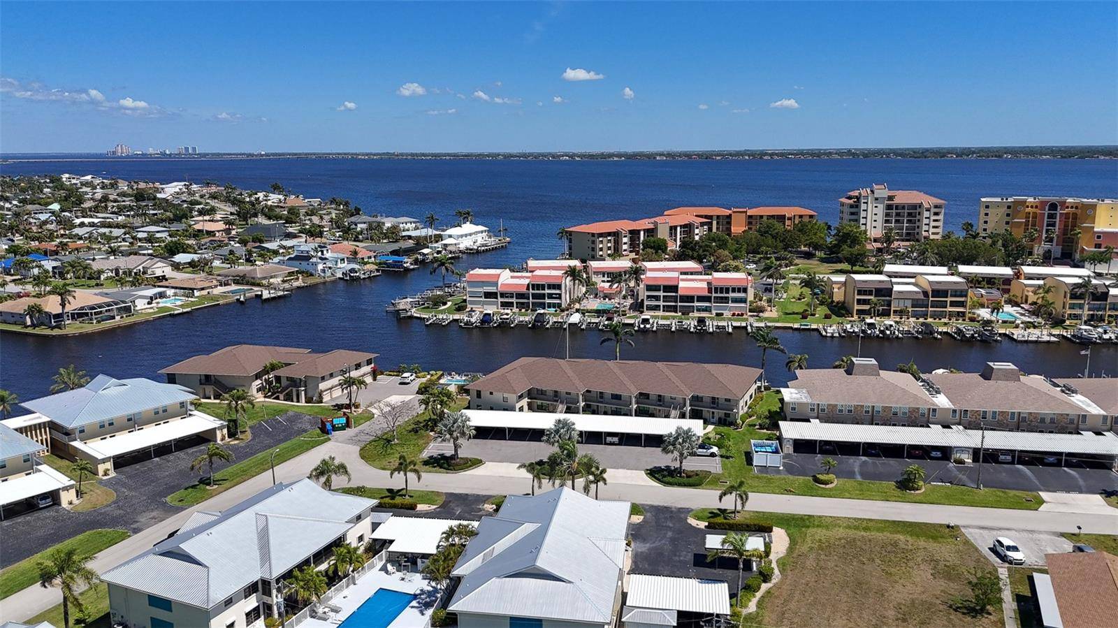 Cape Coral, FL 33904,4012 SE 19TH AVE #103