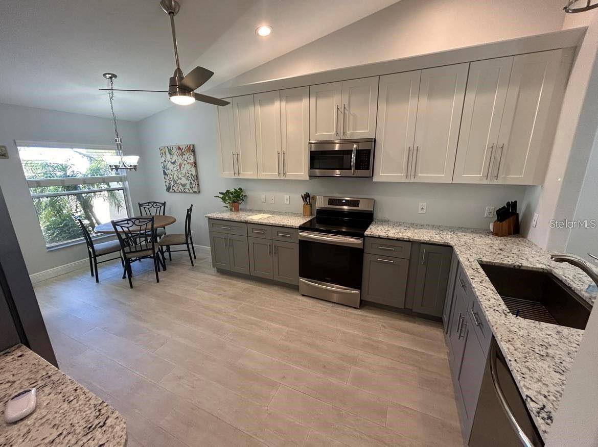 Punta Gorda, FL 33950,3701 ALBACETE CIR #98
