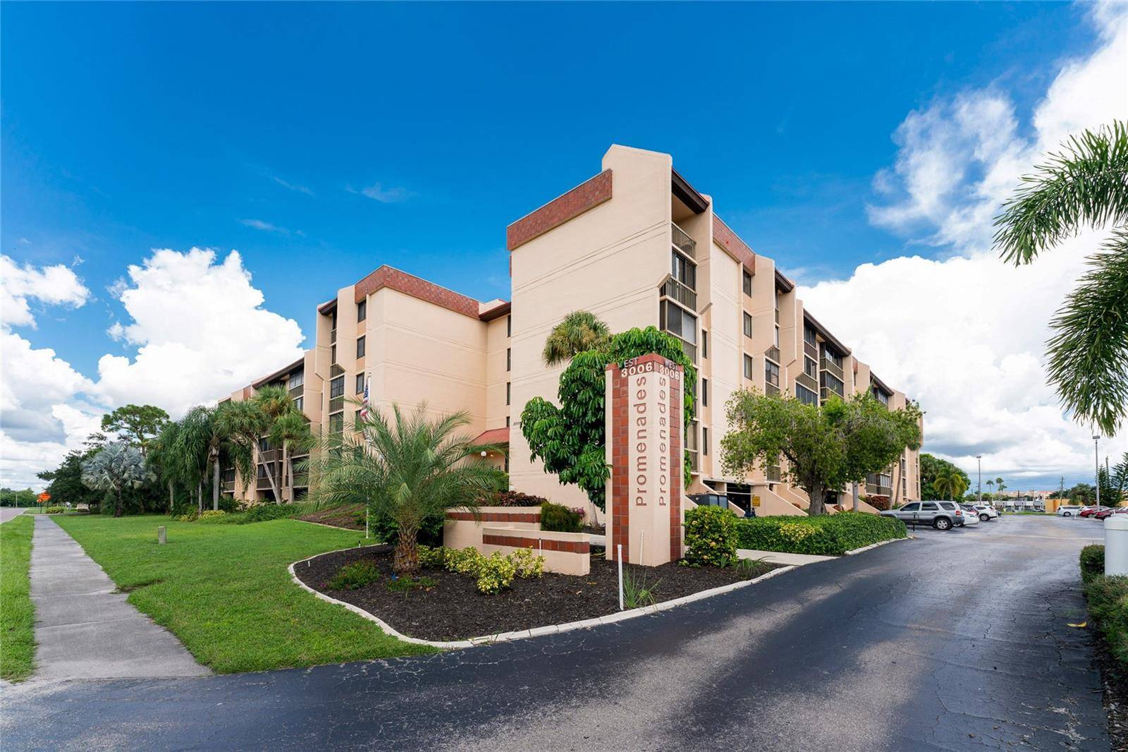 Port Charlotte, FL 33952,3006 CARING WAY #324