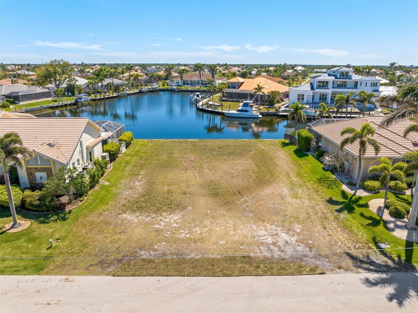 Punta Gorda, FL 33950,2435 ST DAVIDS ISLAND CT
