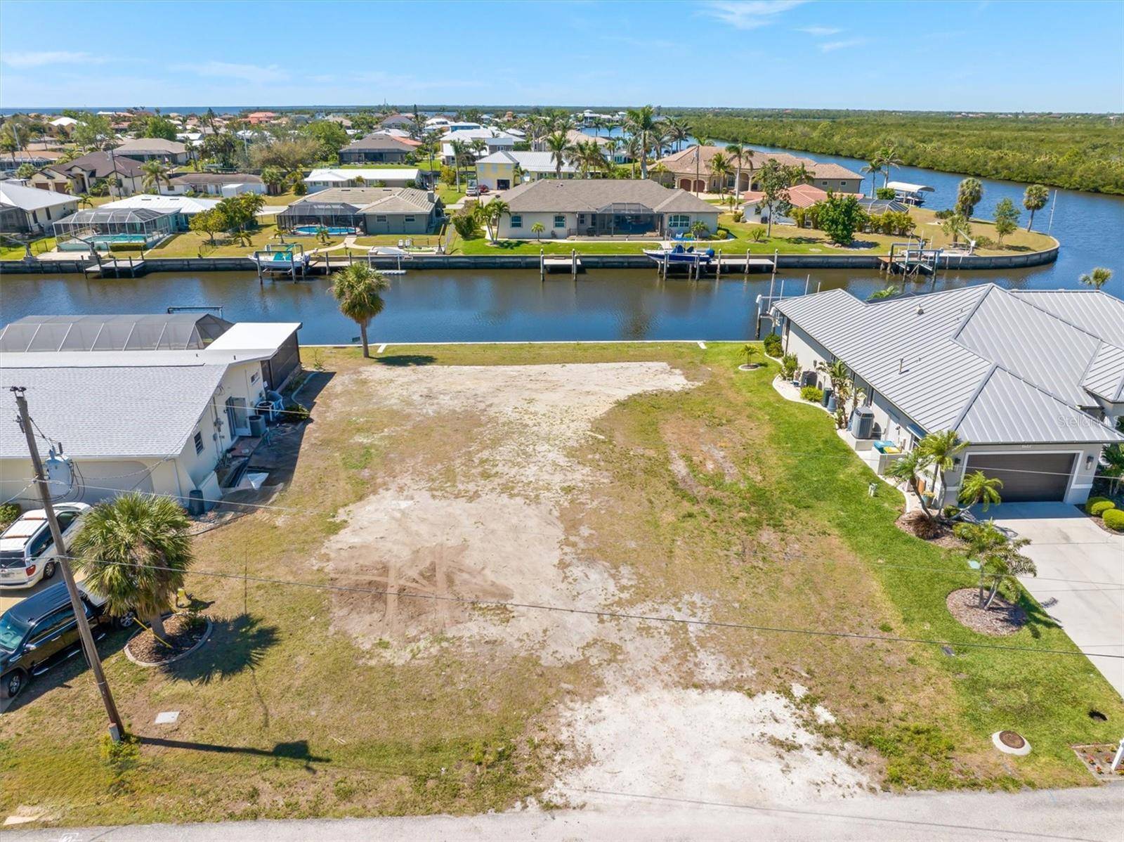 Port Charlotte, FL 33952,143 LELAND ST SW