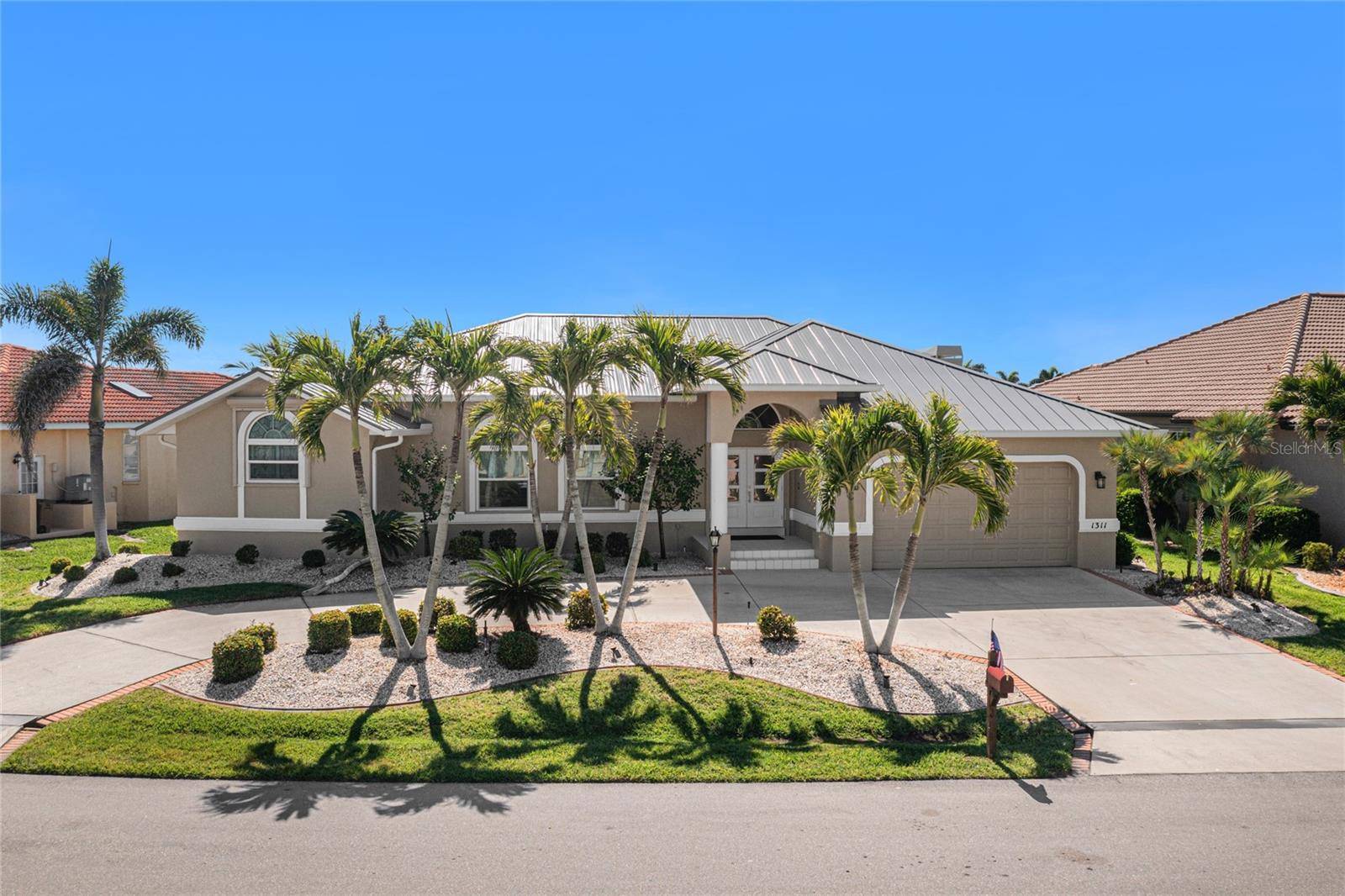 Punta Gorda, FL 33950,1311 PINE SISKIN DR