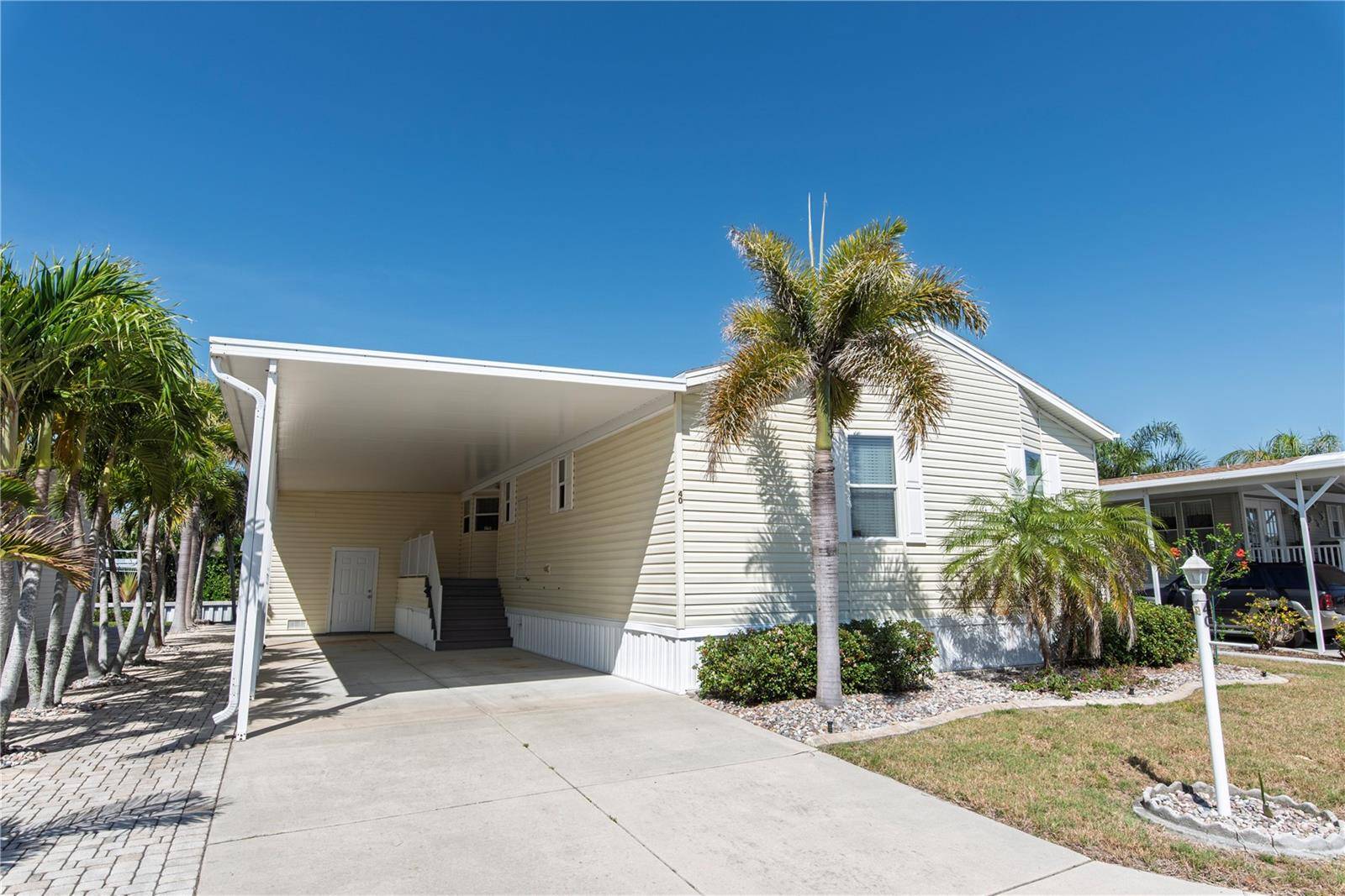 Punta Gorda, FL 33950,40 WINDMILL BLVD
