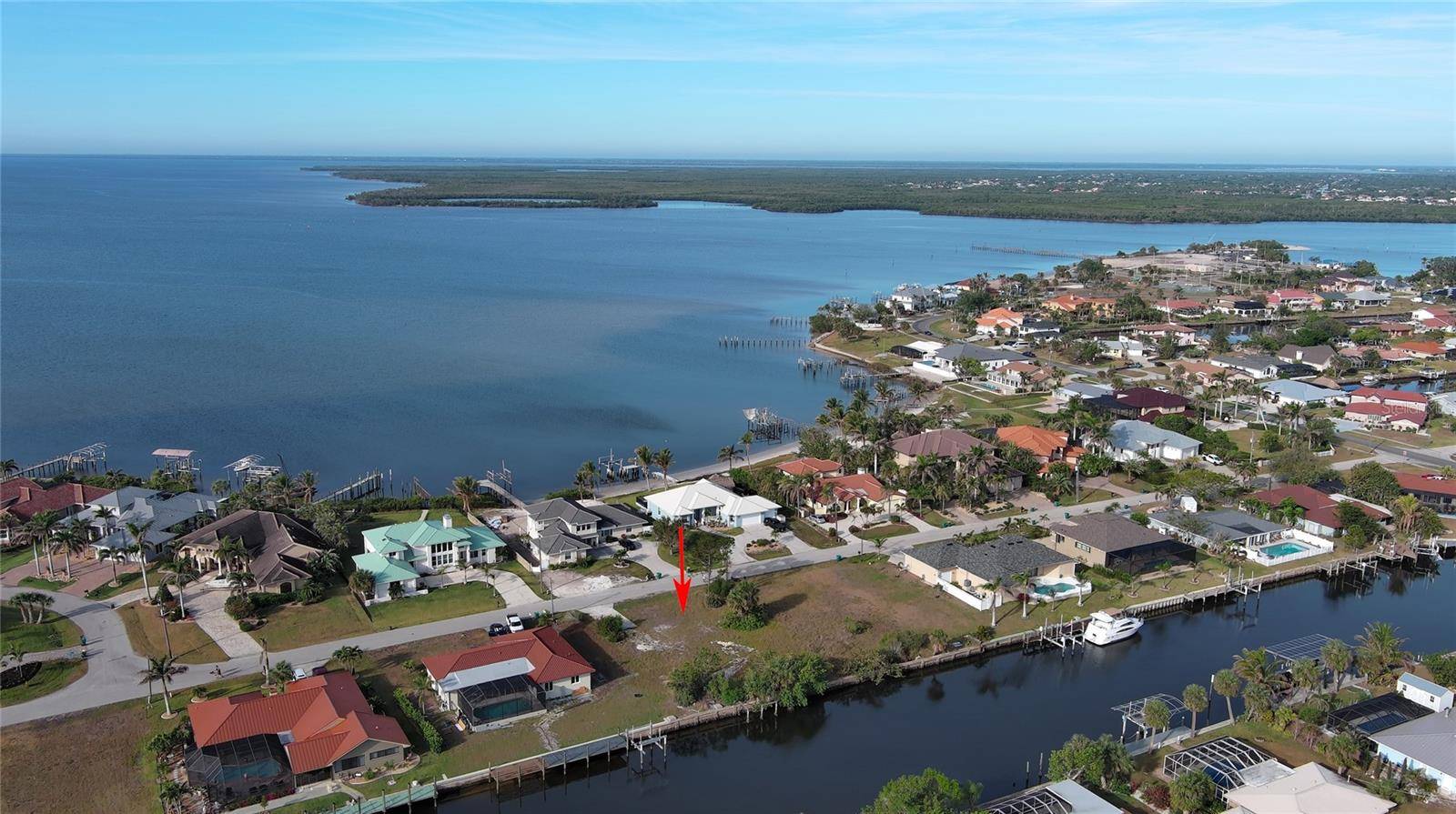 Port Charlotte, FL 33952,114 GRAHAM ST SE