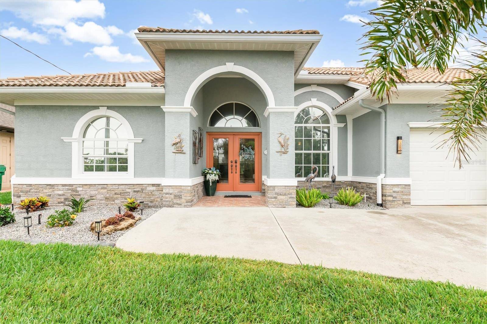 Port Charlotte, FL 33981,15618 AQUA CIR