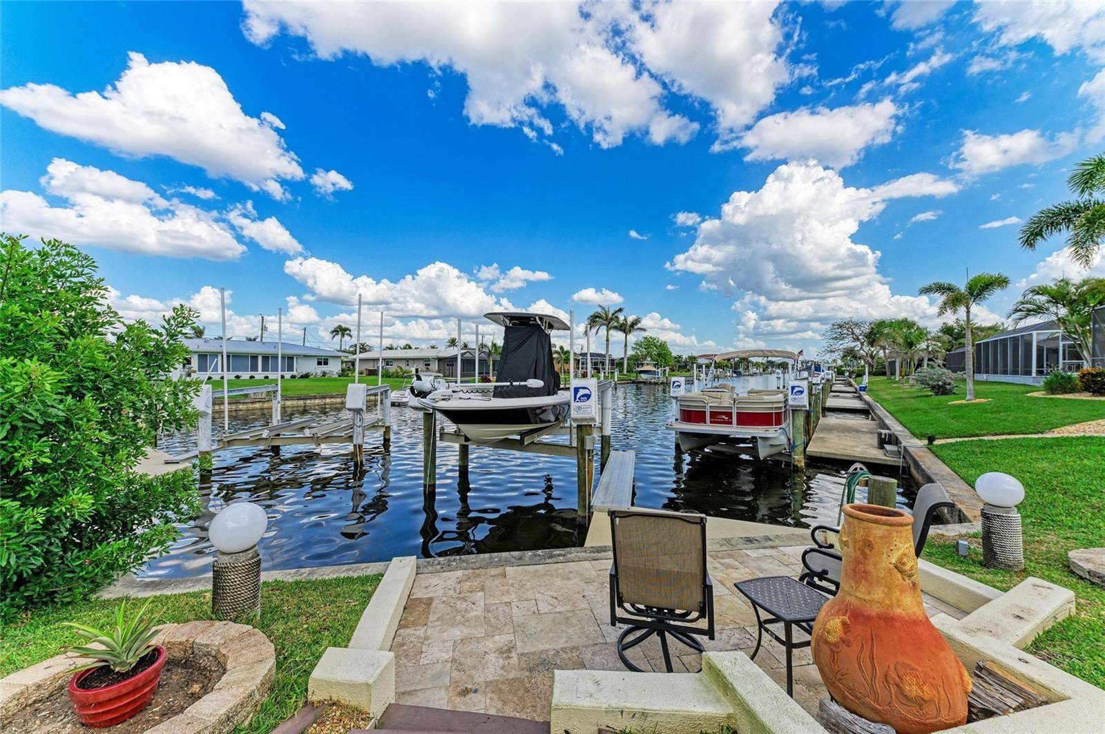 Punta Gorda, FL 33950,200 CAPRI ISLES CT