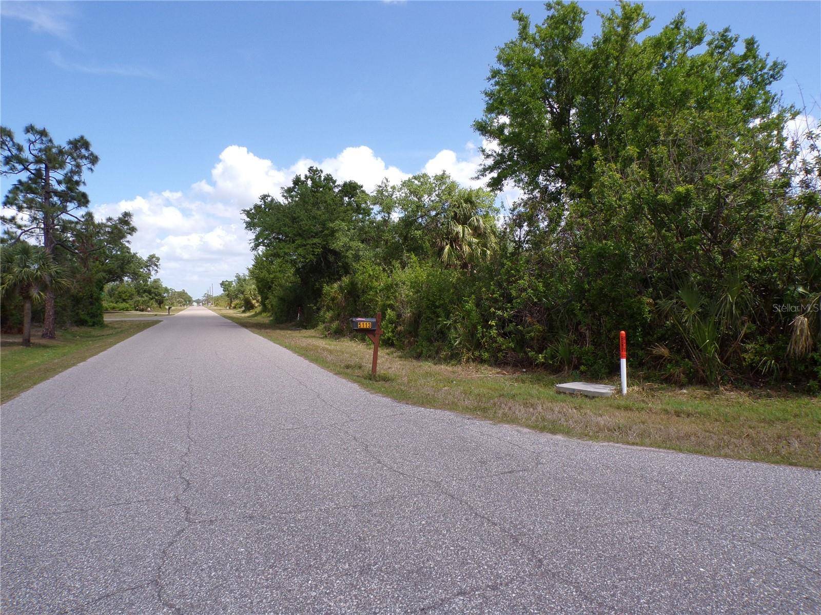 Port Charlotte, FL 33981,5074 PLATEAU LN