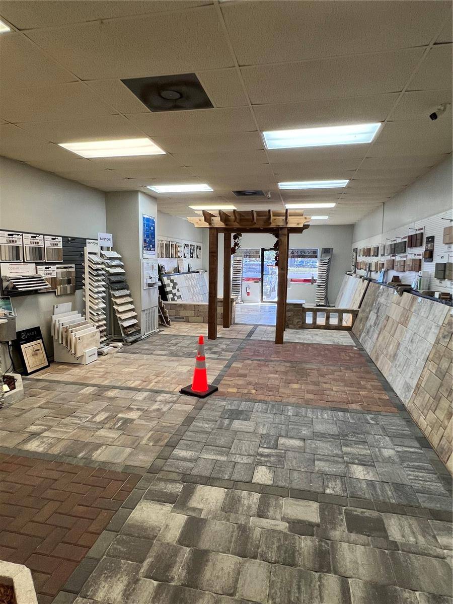 Venice, FL 34285,859 US HIGHWAY 41 BYP S #859