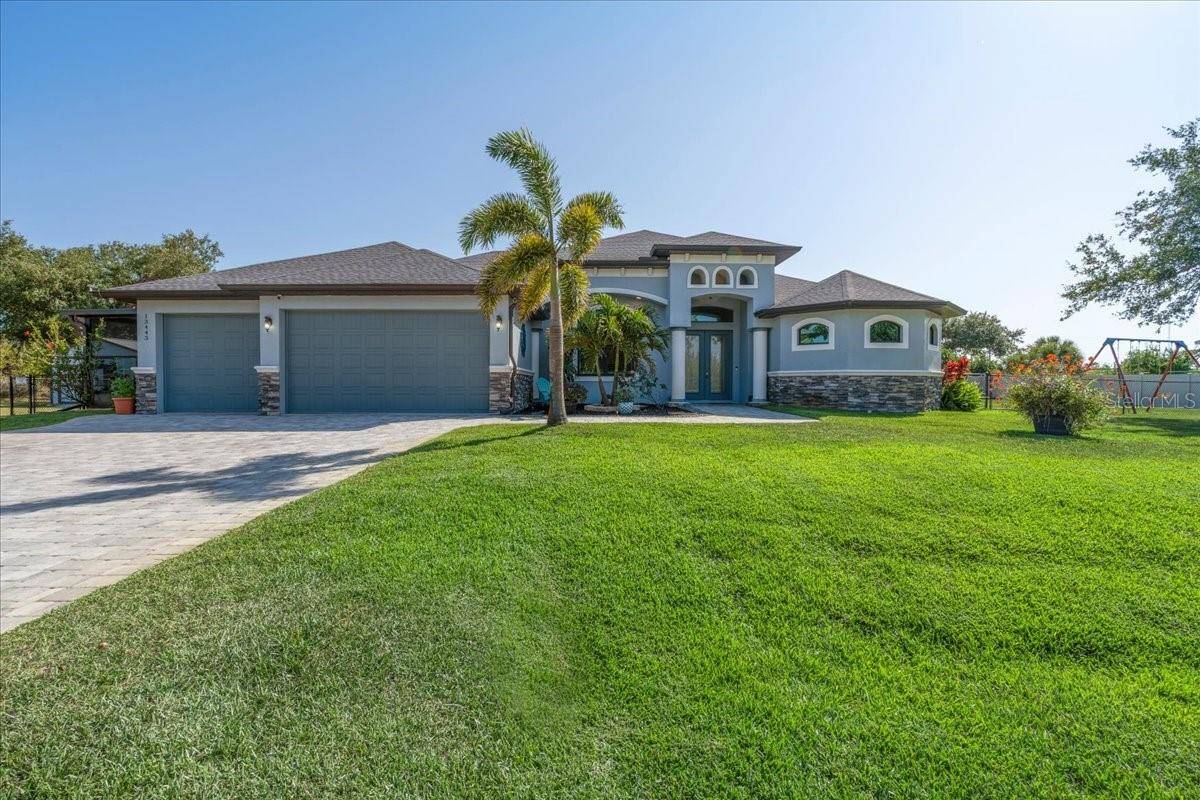 Port Charlotte, FL 33981,13443 BOABADILLA LN