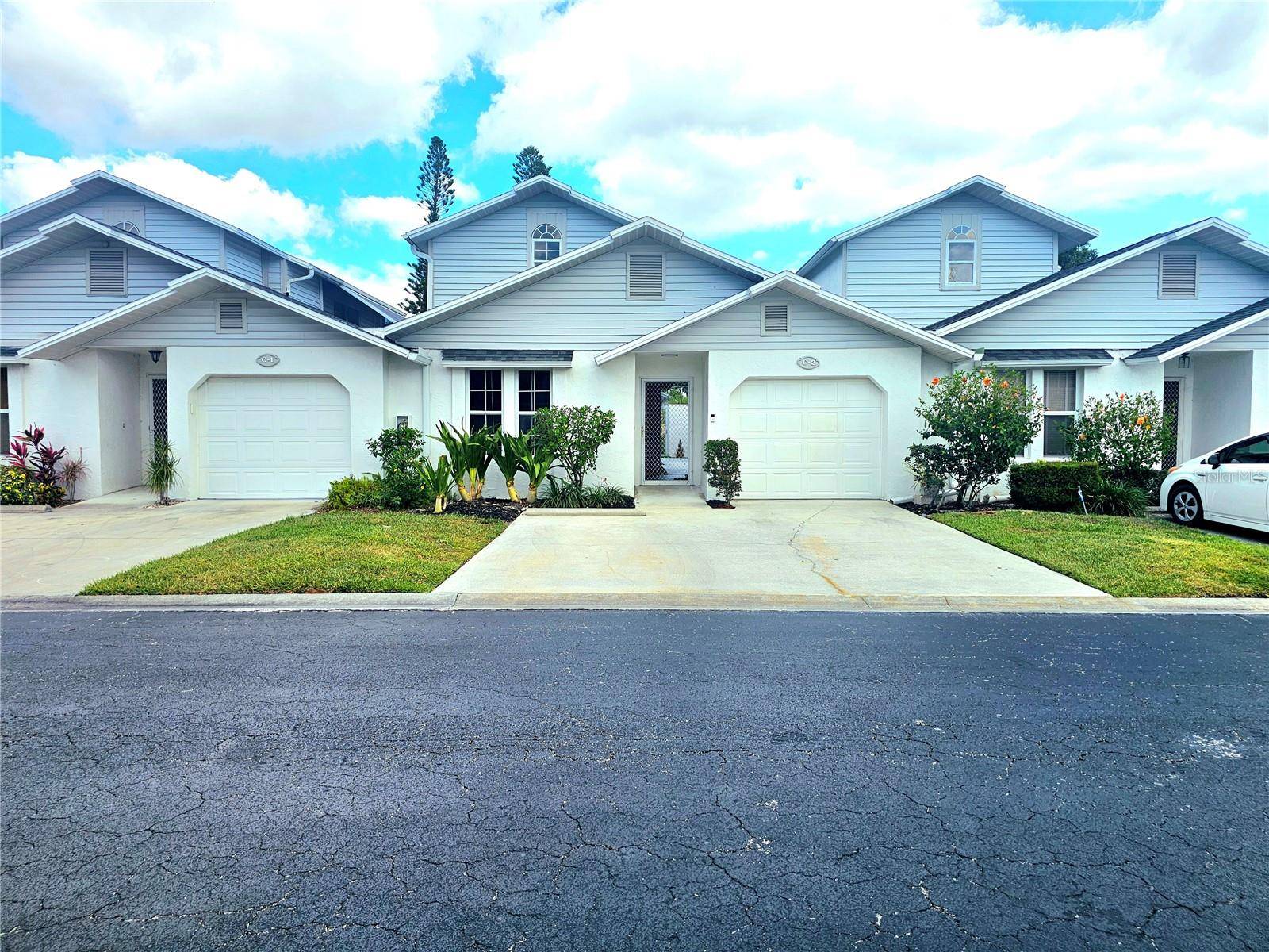 Fort Myers, FL 33919,13665 ABBEY DR #2