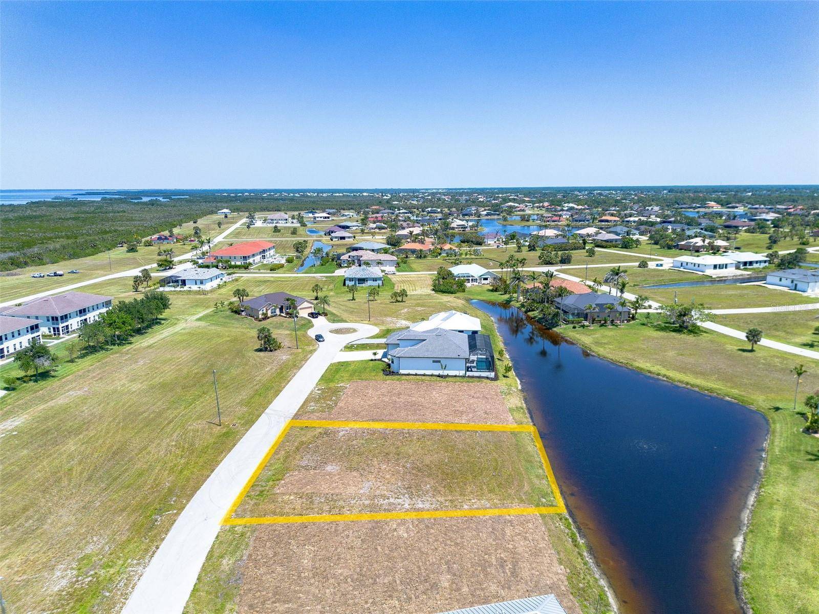 Punta Gorda, FL 33955,17310 COMINGO LN