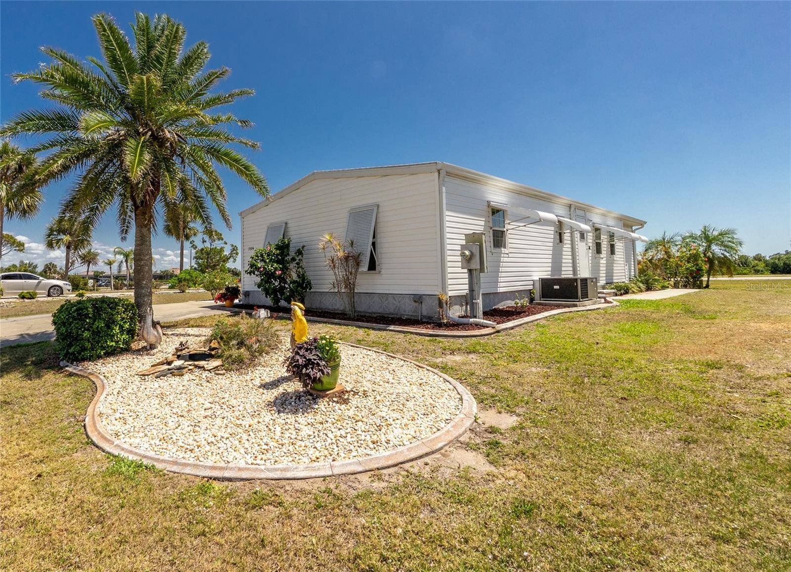 Port Charlotte, FL 33981,7574 DANVERS CIR