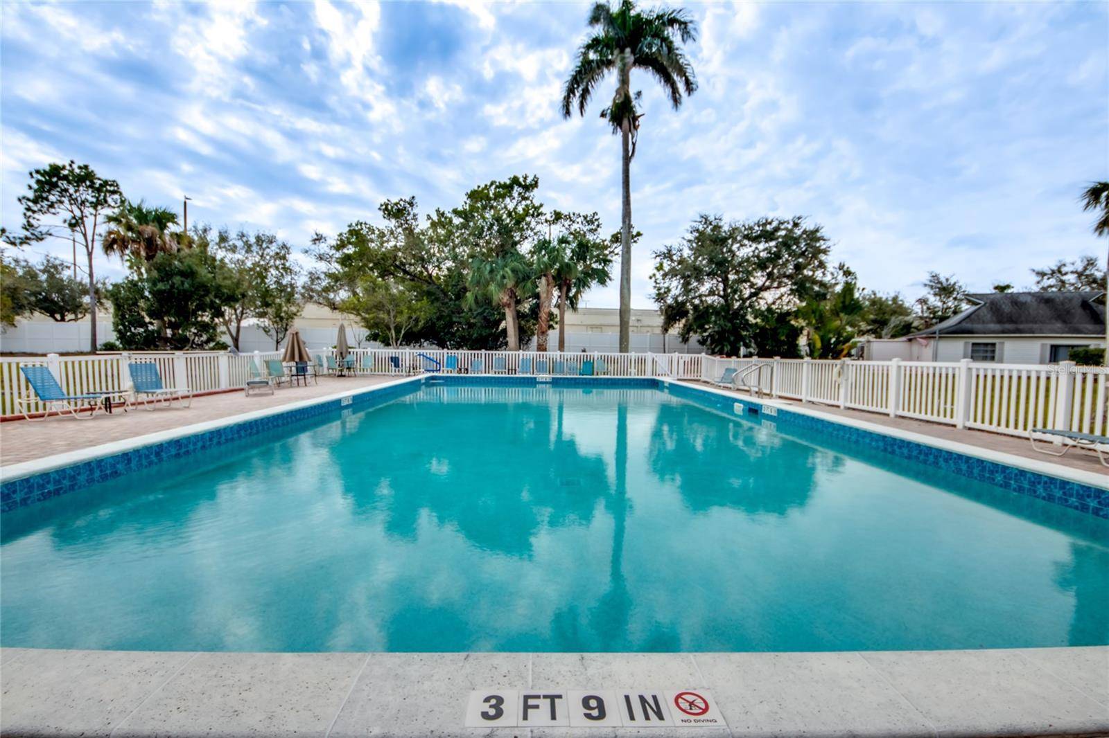 North Fort Myers, FL 33903,1432 TROPIC TER #1432