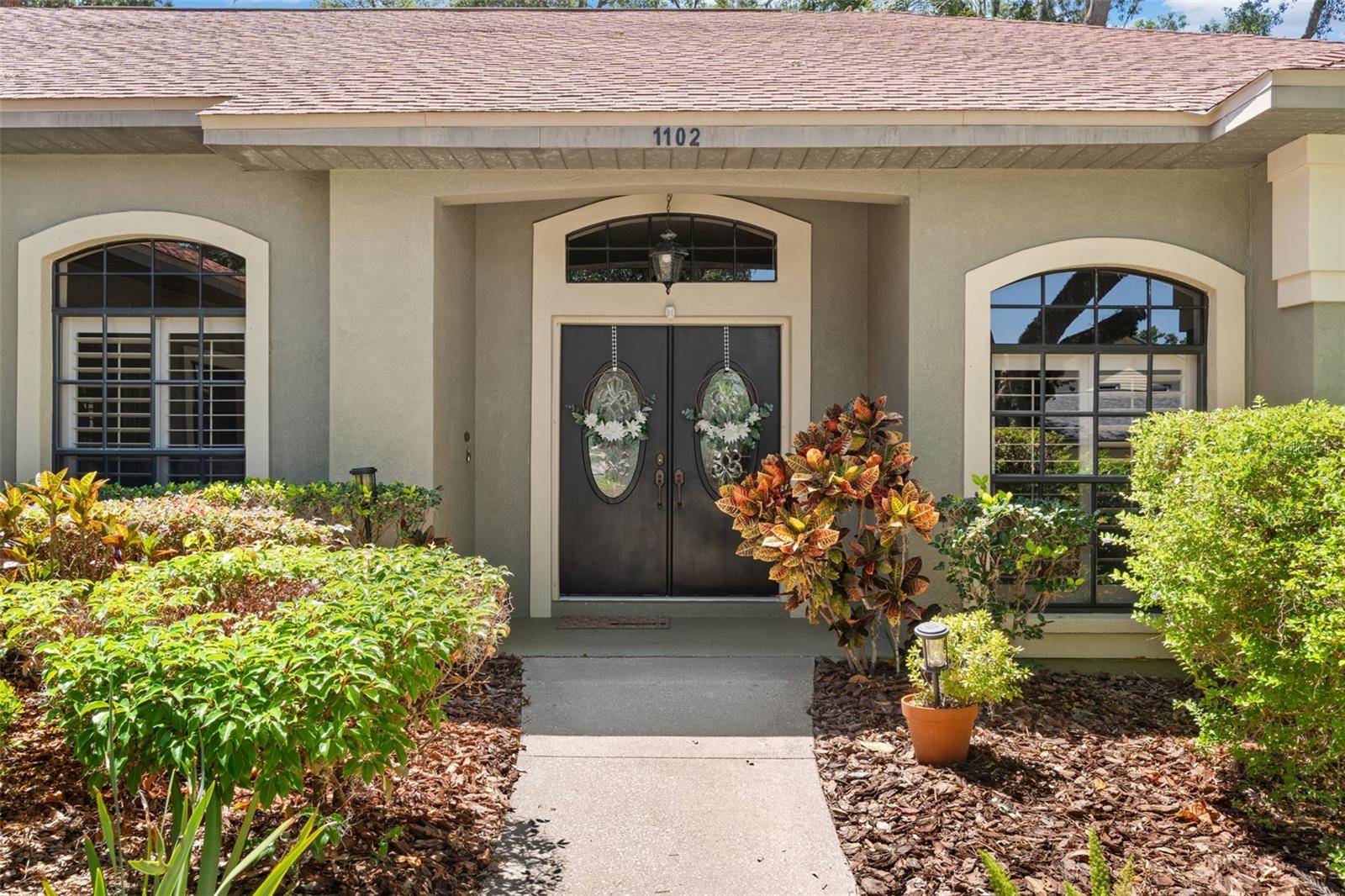 Valrico, FL 33594,1102 HUNT CLUB LN