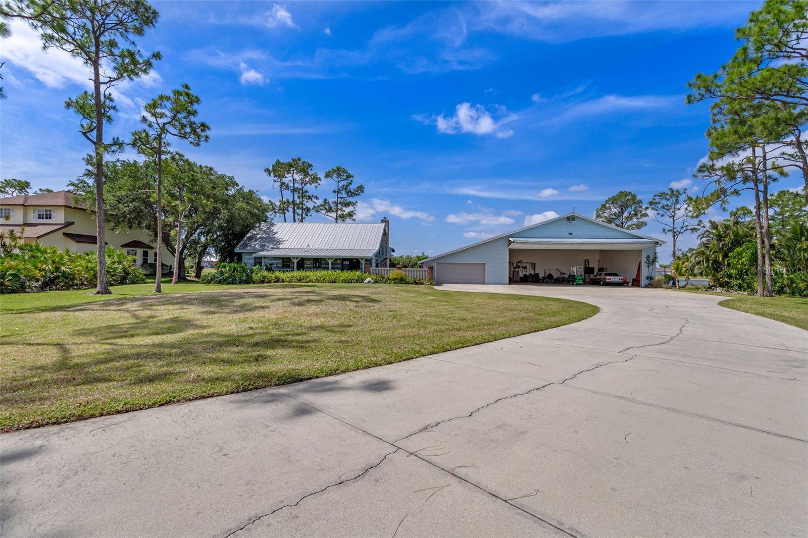 North Fort Myers, FL 33917,18631 BASELEG AVE
