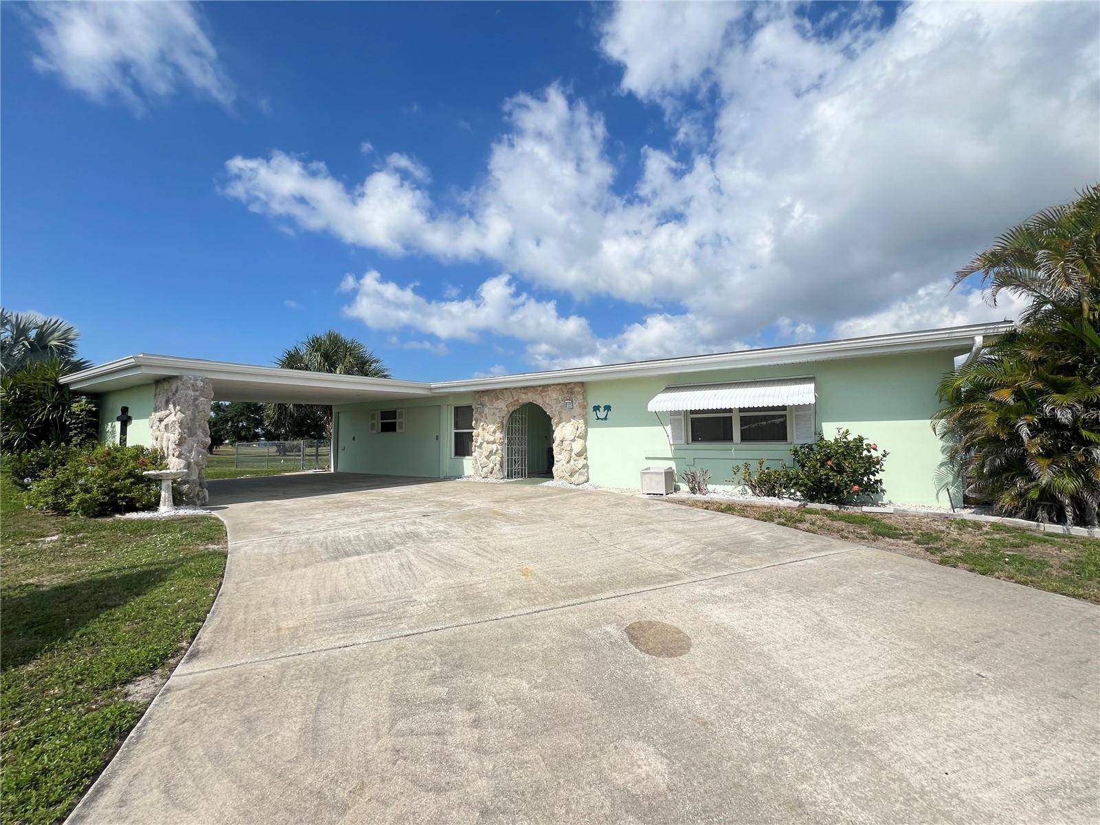 Port Charlotte, FL 33952,2500 AQUILOS CT