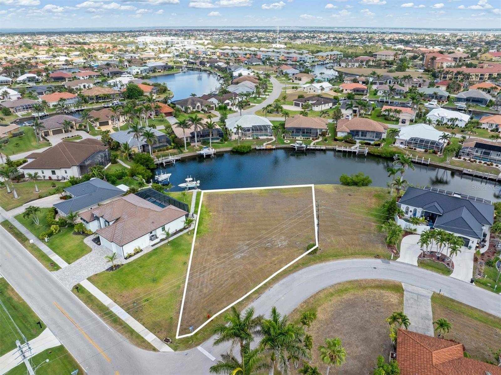 Punta Gorda, FL 33950,1466 KIWI CT