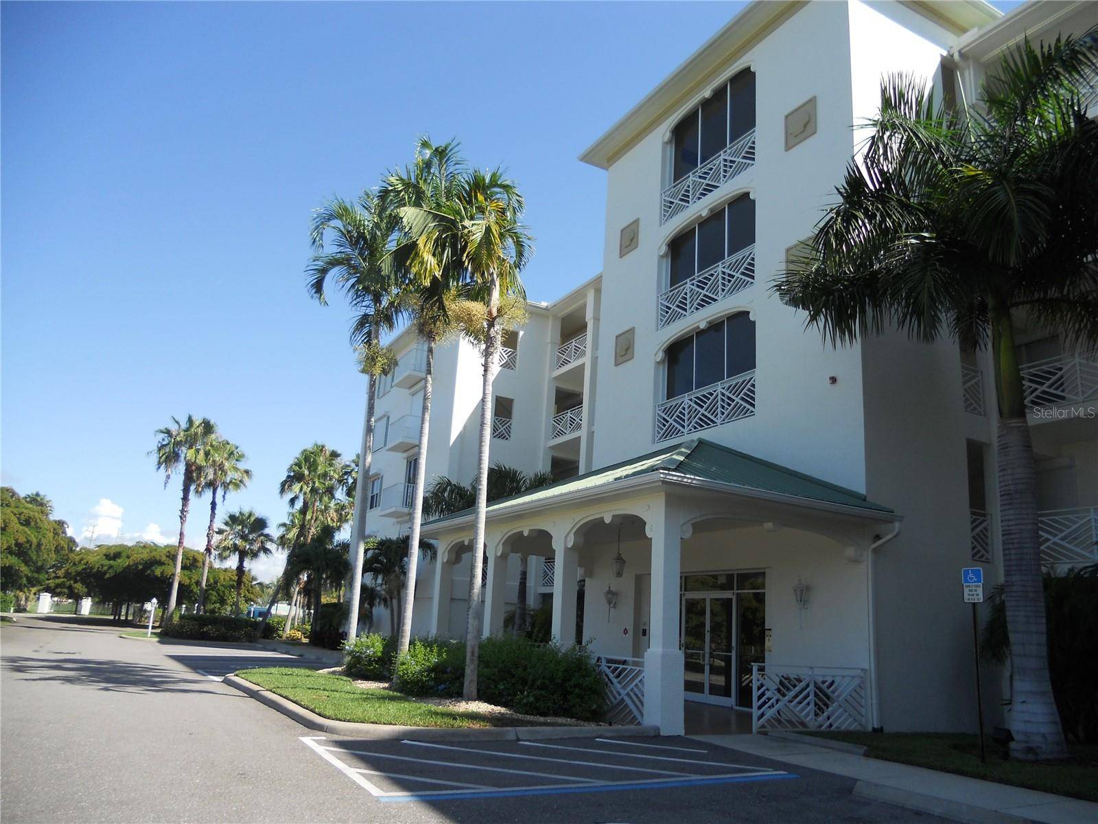 Punta Gorda, FL 33950,200 HARBOR WALK DR #322