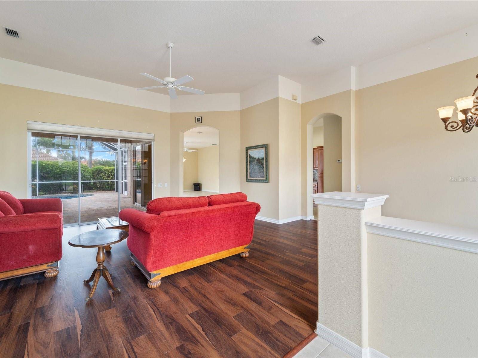 Venice, FL 34285,857 MACAW CIR