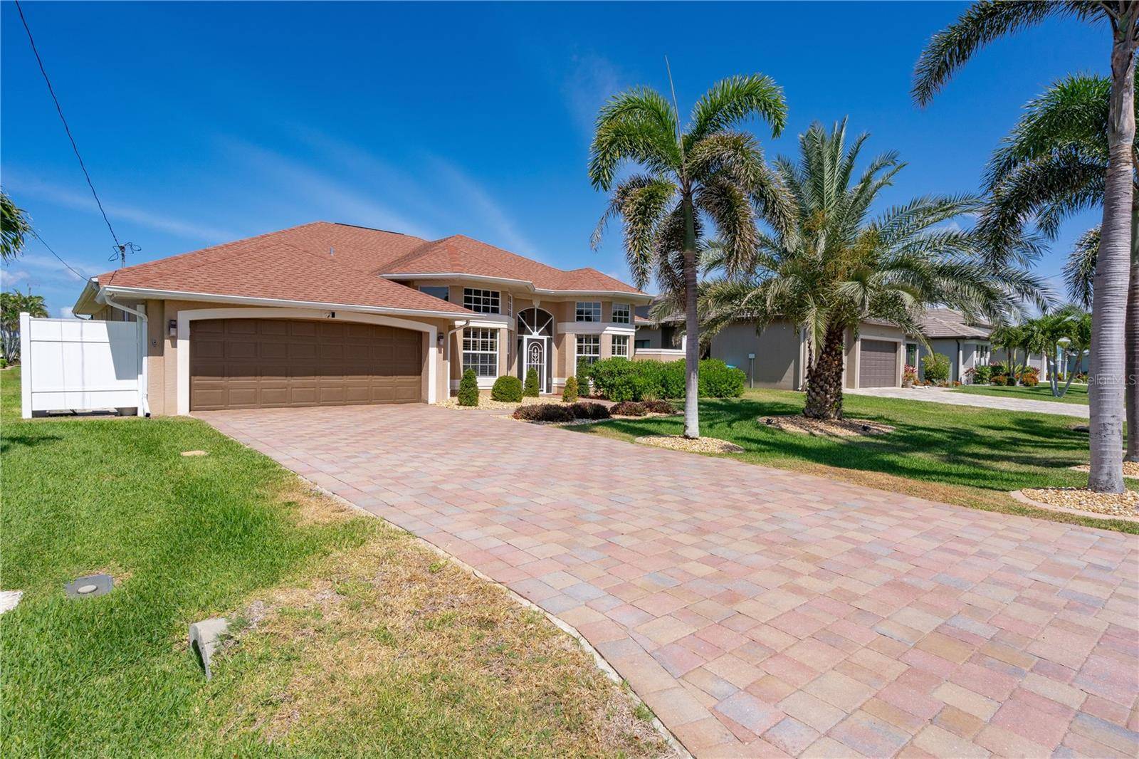 Cape Coral, FL 33914,5228 SW 8TH CT