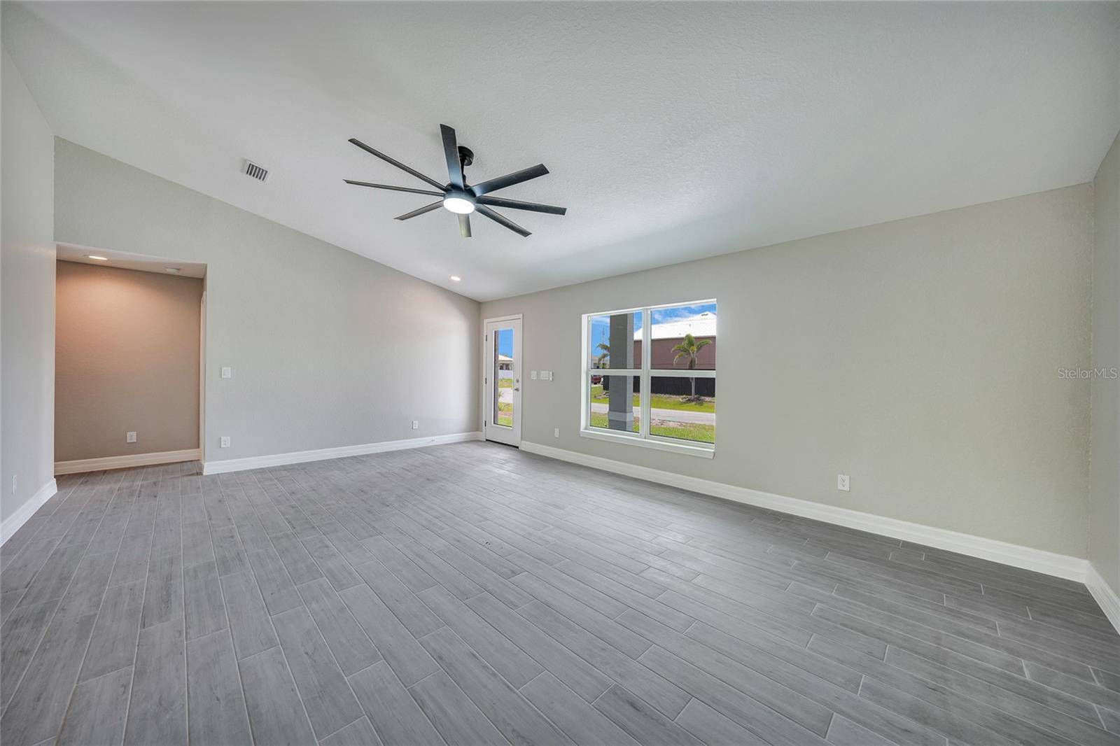 Port Charlotte, FL 33981,13972 CHESSWOOD LN